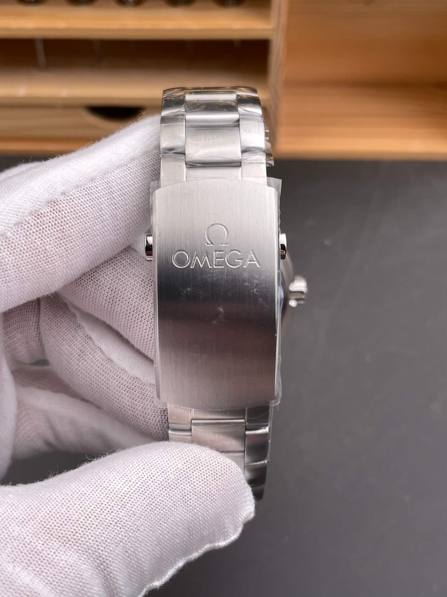 Omega Replica Seamaster Planet Ocean 600M Super Clone Watch 21530402004001