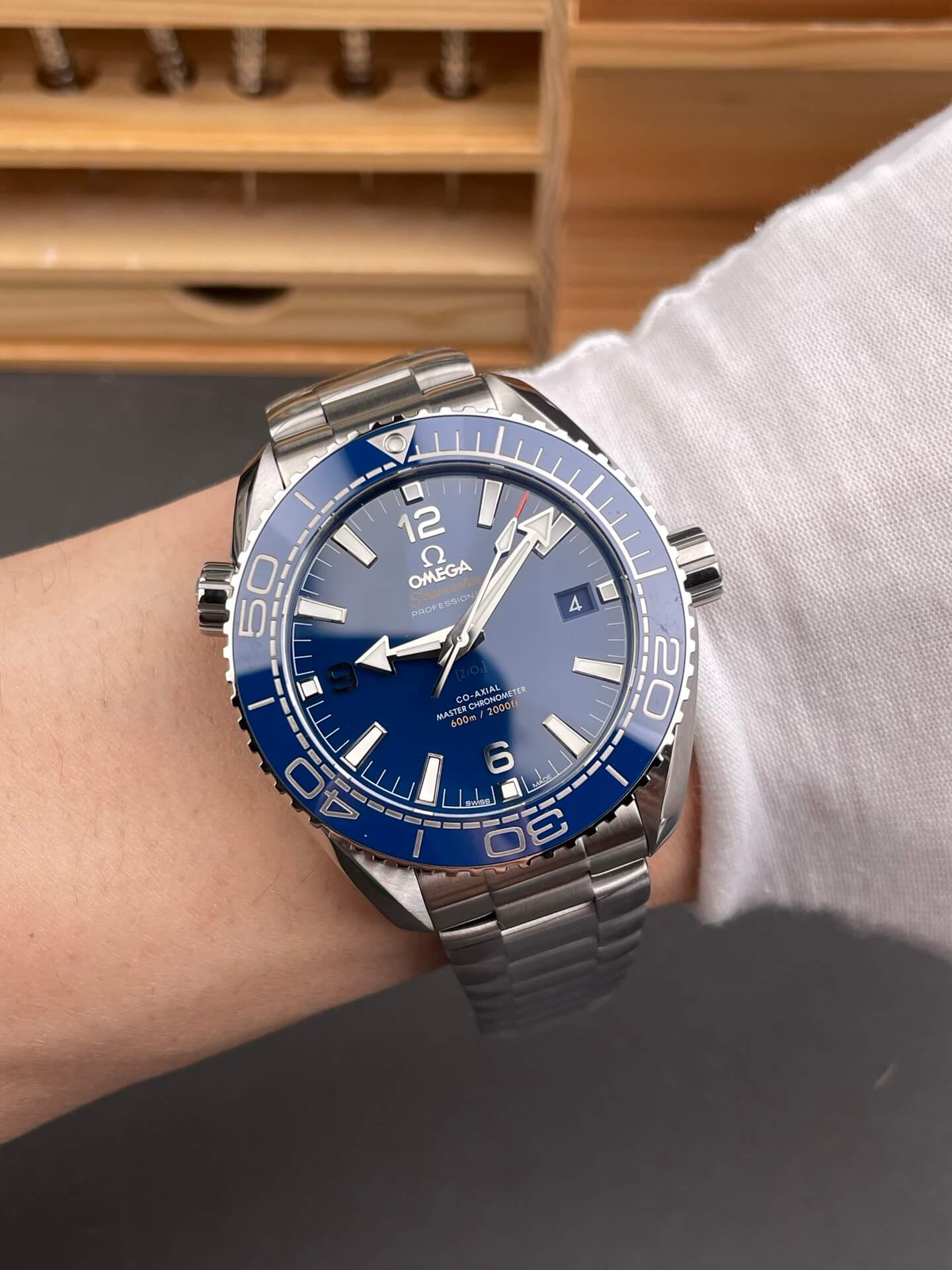 Omega Replica Seamaster Planet Ocean 600M Super Clone Watch 21530442103001