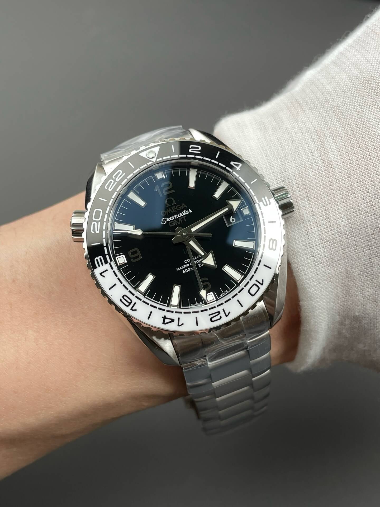 Omega Replica Seamaster Planet Ocean 600M Super Clone Watch 21530442201001 Omega Replica Seamaster Planet Ocean 600M Super Clone Watch 21530442201001