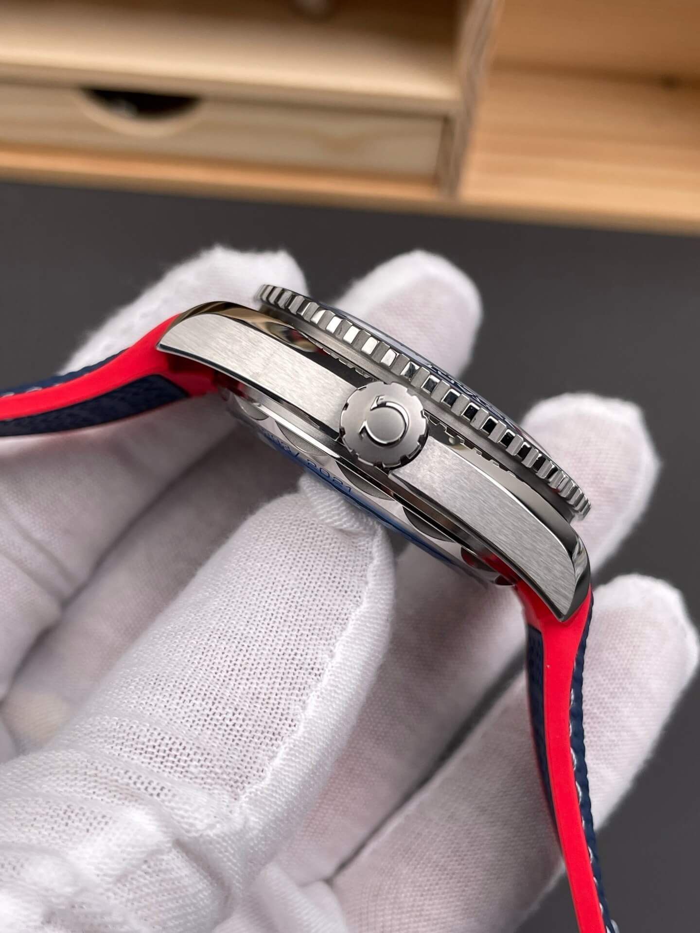 Omega Replica Seamaster Planet Ocean 600m Super Clone Watch America's Cup Limited 21532432104001 Omega Replica Seamaster Planet Ocean 600m Super Clone Watch America's Cup Limited 21532432104001