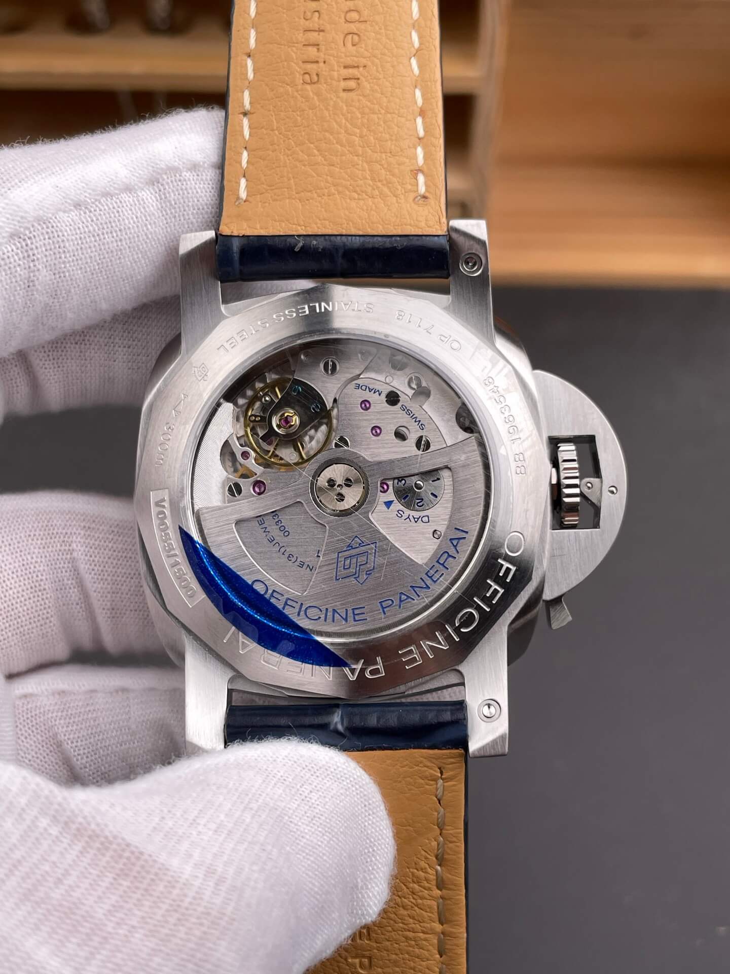 Panerai Replica Luminor 1950 44 3 Days GMT Super Clone Watch PAM01033