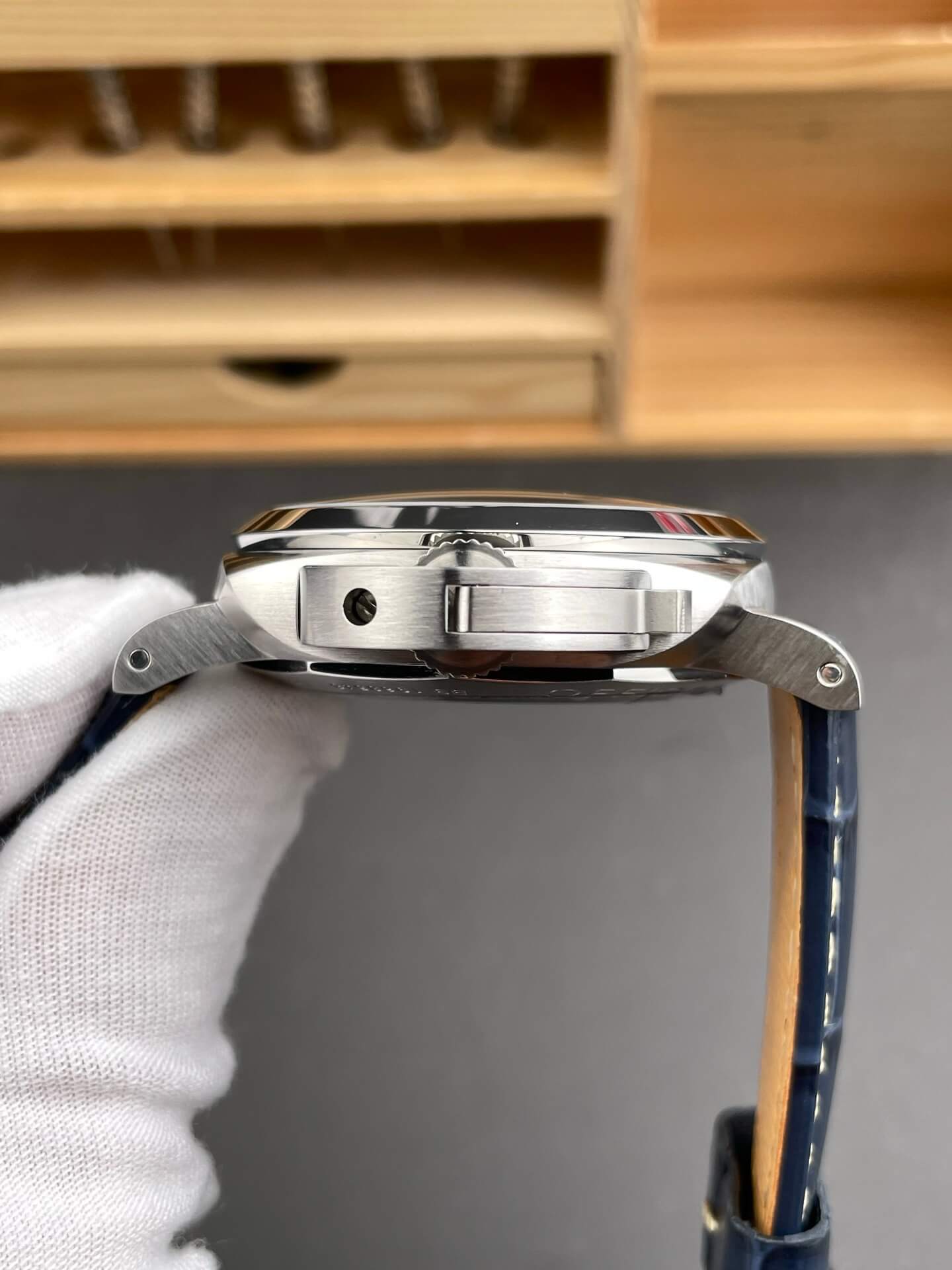 Panerai Replica Luminor 1950 44 3 Days GMT Super Clone Watch PAM01033