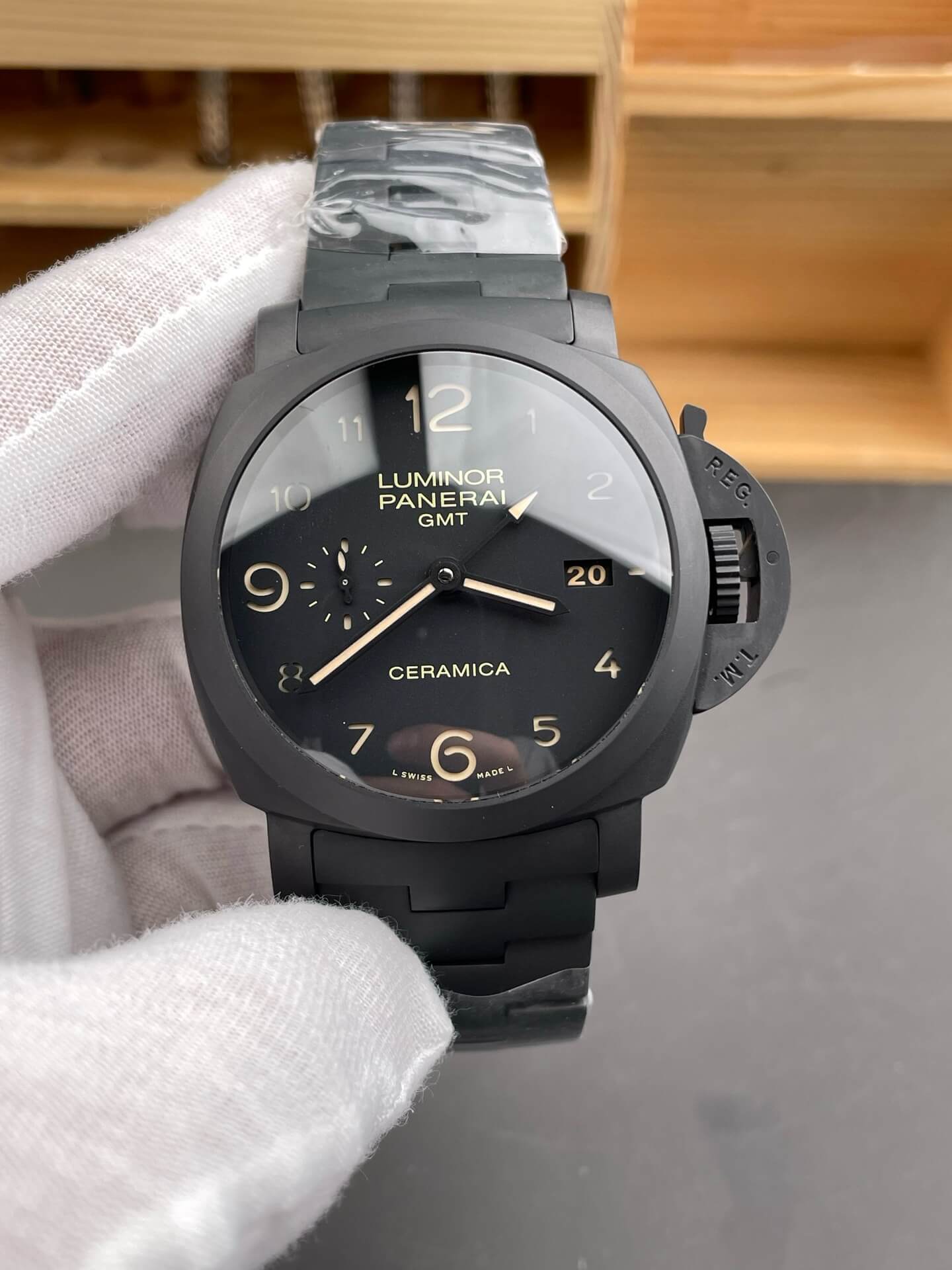 Panerai Replica Luminor 1950 GMT Tuttonero Super Clone Watch PAM00438