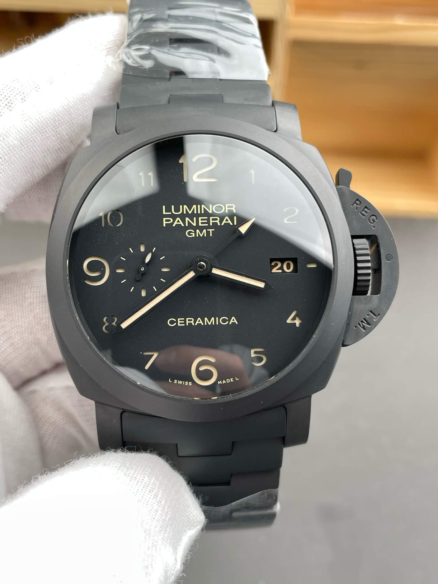 Panerai Replica Luminor 1950 GMT Tuttonero Super Clone Watch PAM00438