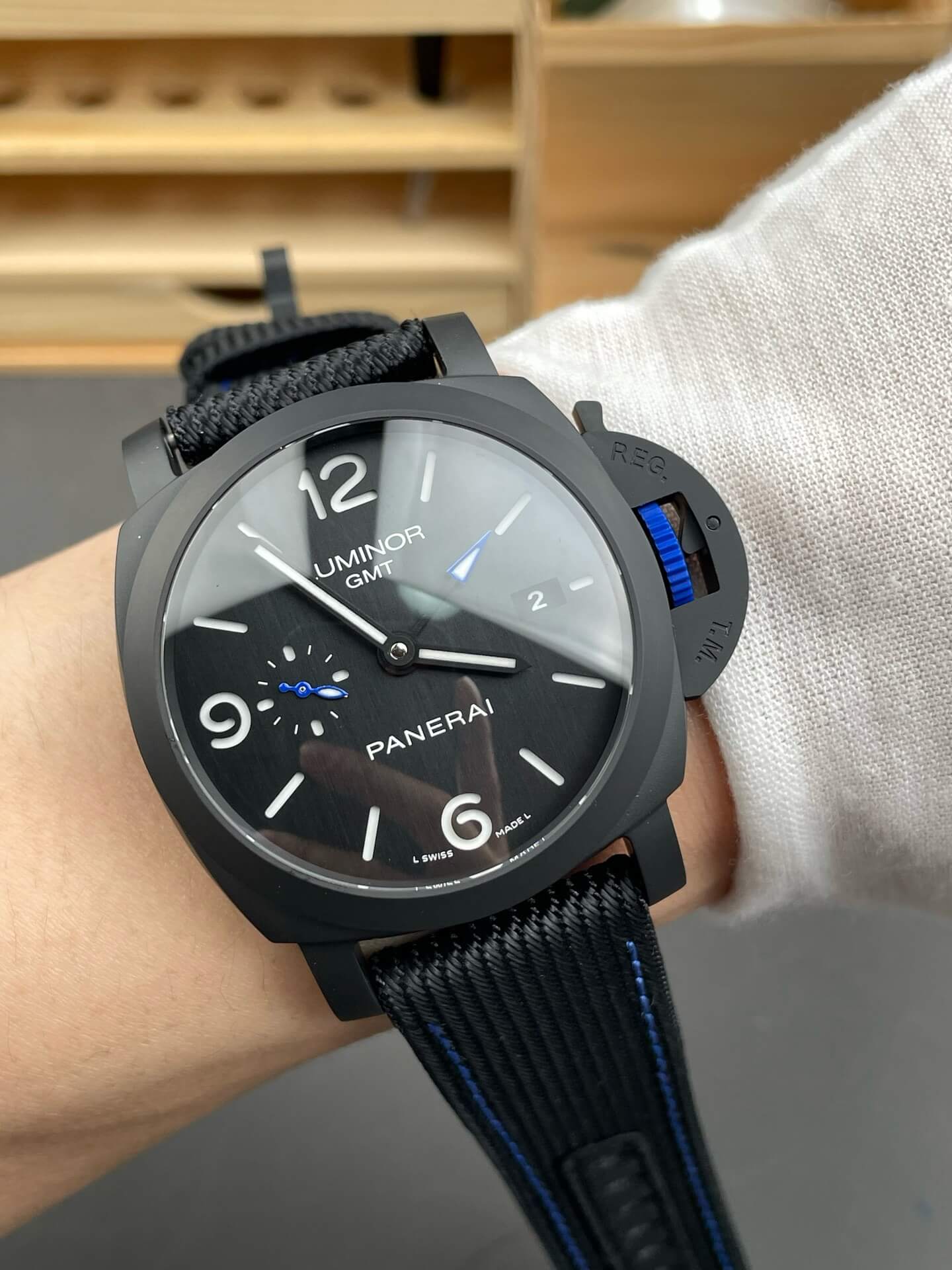 Panerai Replica Luminor Gmt Bucherer Blue Super Clone Watch PAM01176 Panerai Replica Luminor Gmt Bucherer Blue Super Clone Watch PAM01176