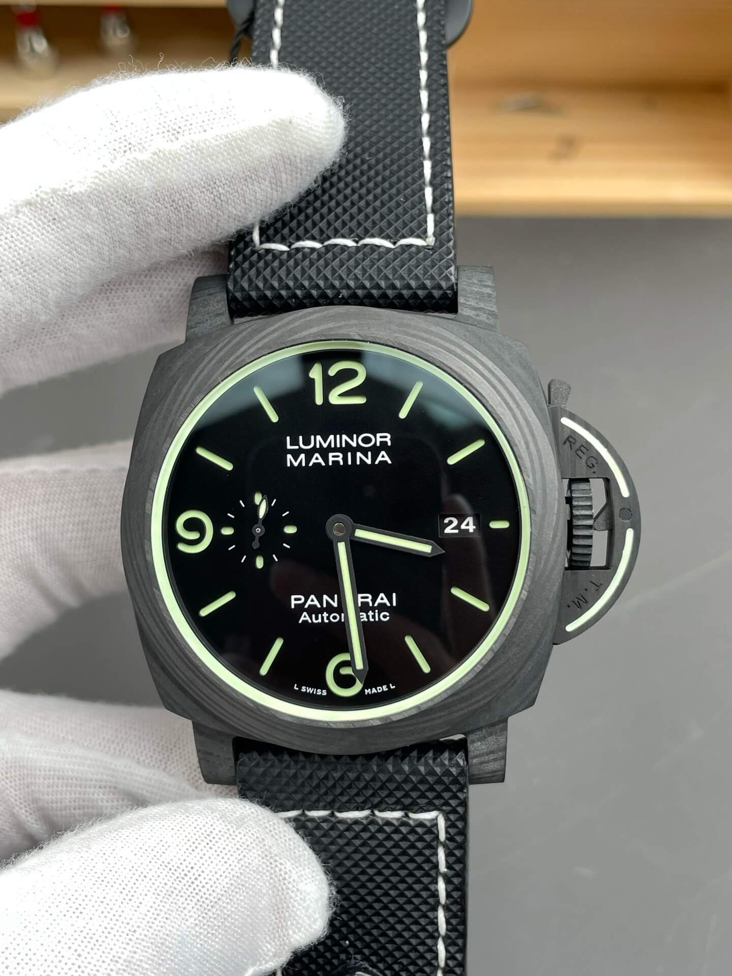 Panerai Replica Luminor Marina Carbotech Super Clone Watch PAM01118 Panerai Replica Luminor Marina Carbotech Super Clone Watch PAM01118