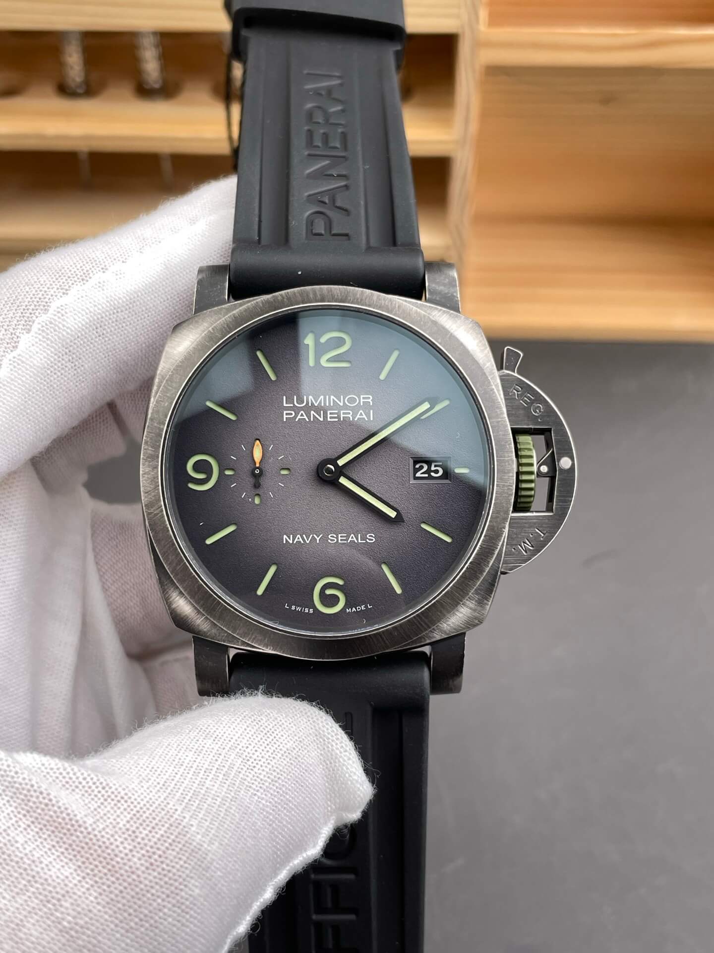 Panerai Replica Luminor Marina Navy SEALs Super Clone Watch PAM01412