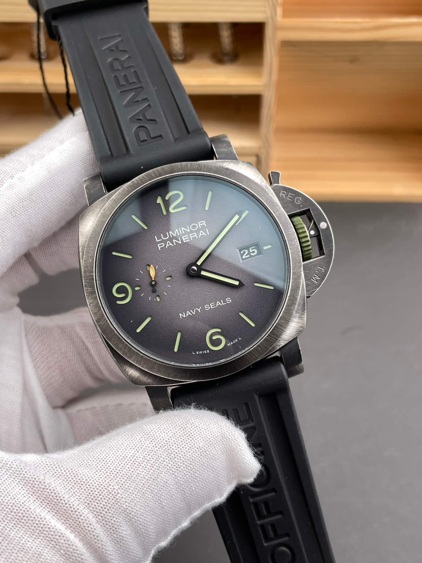 Panerai Replica Luminor Marina Navy SEALs Super Clone Watch PAM01412