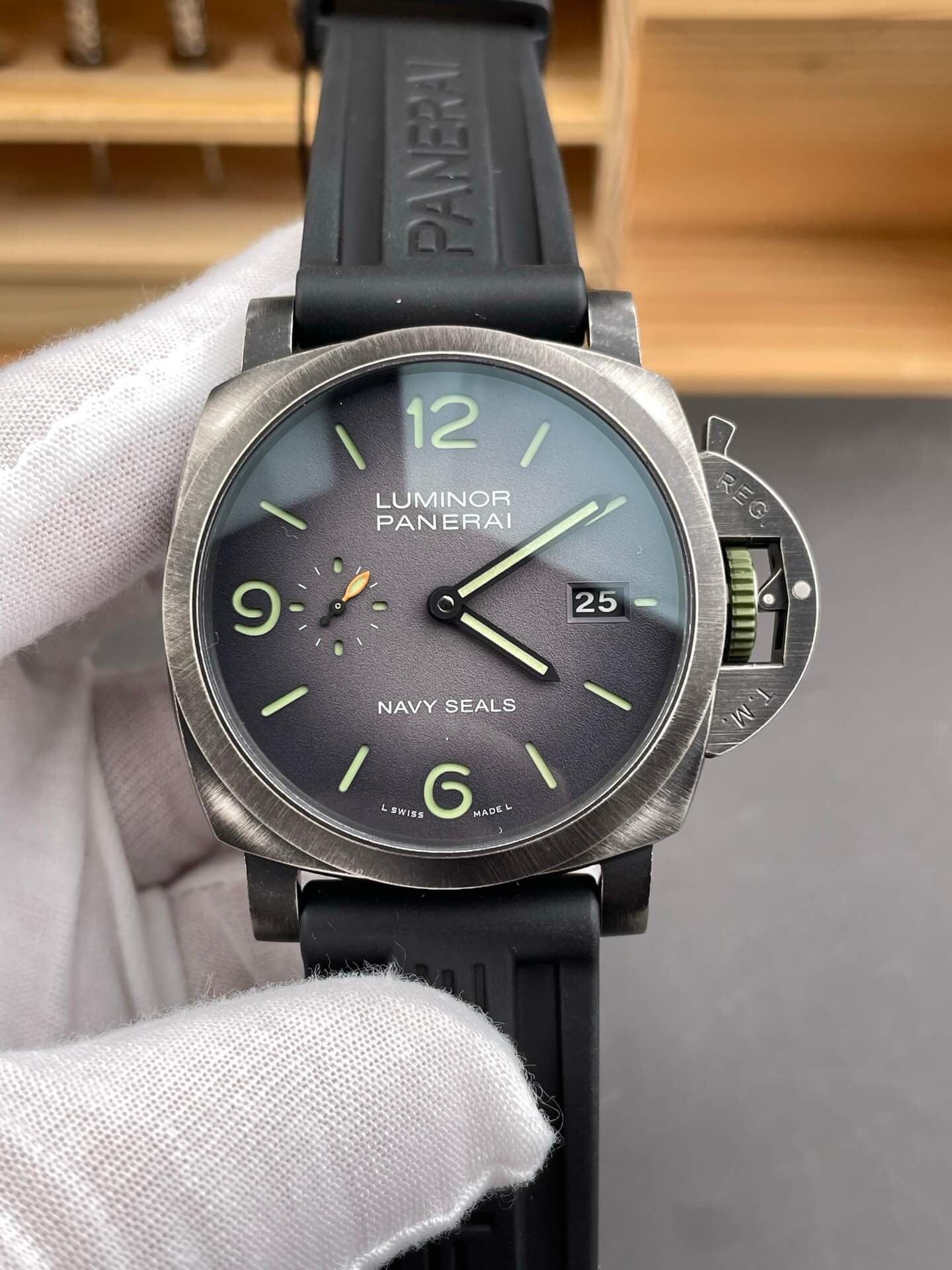 Panerai Replica Luminor Marina Navy SEALs Super Clone Watch PAM01412