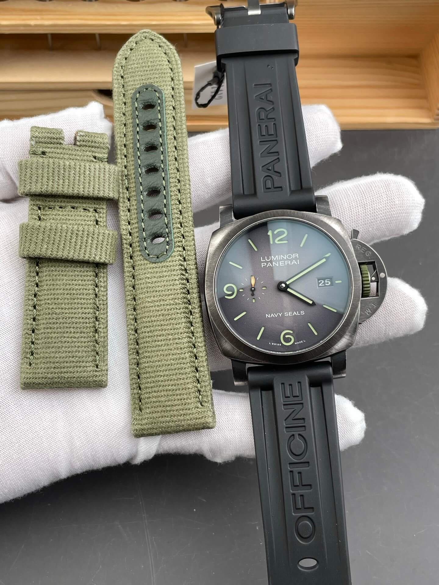 Panerai Replica Luminor Marina Navy SEALs Super Clone Watch PAM01412