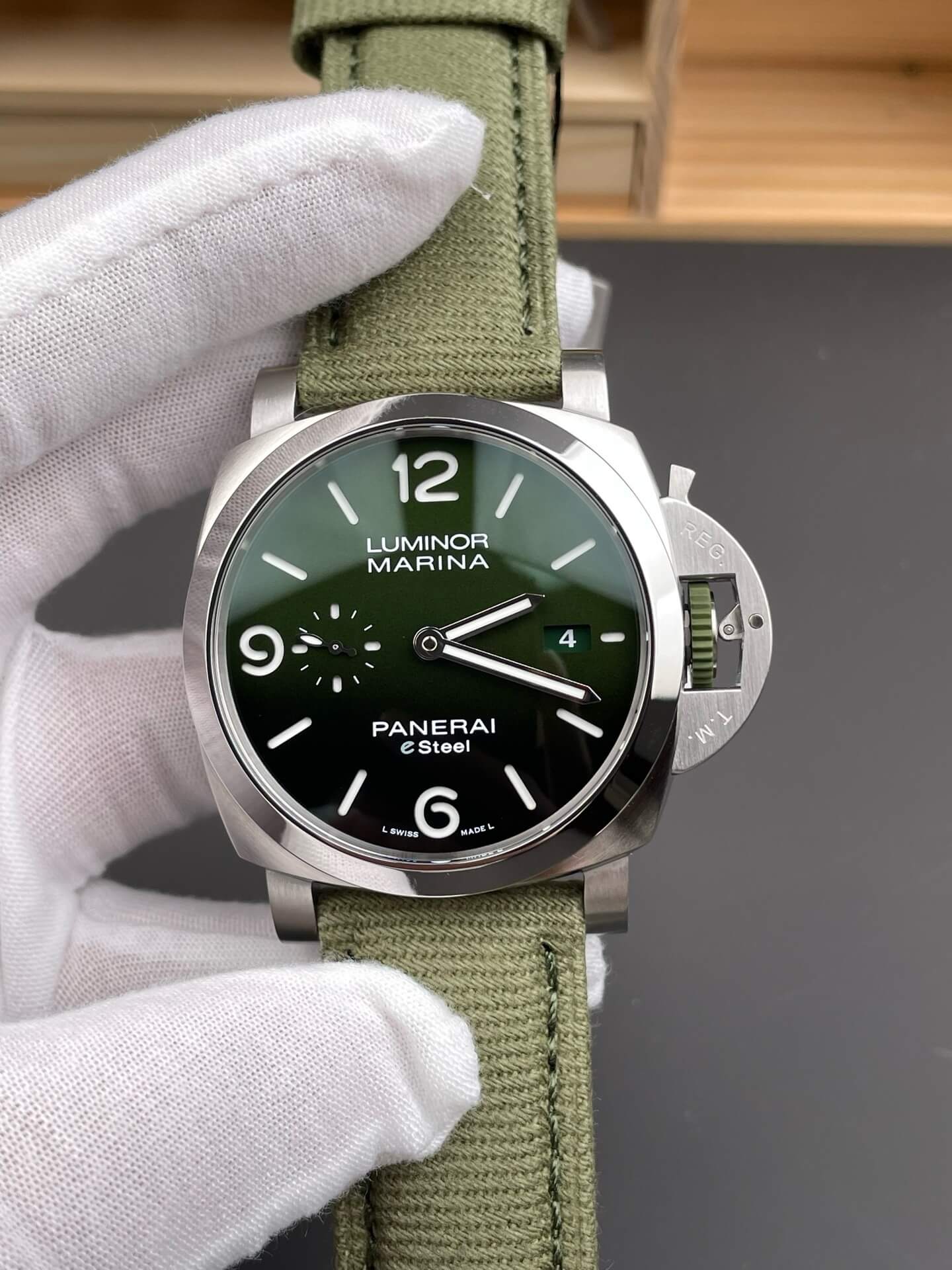 Panerai Replica Luminor Marina Verde Smeraldo Super Clone Watch PAM01356 Panerai Replica Luminor Marina Verde Smeraldo Super Clone Watch PAM01356