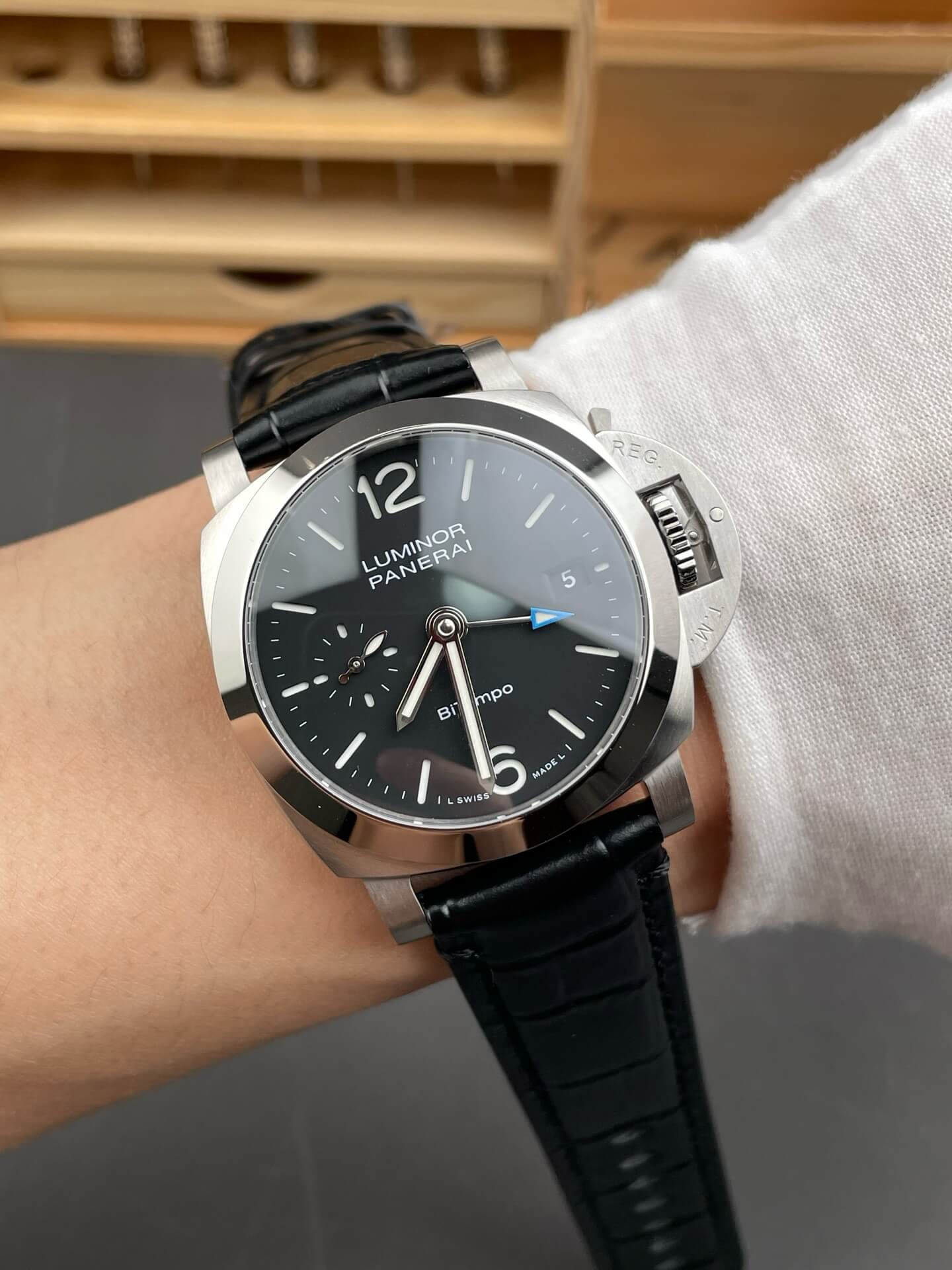 Panerai Replica Luminor Quaranta BiTempo Super Clone Watch PAM01365