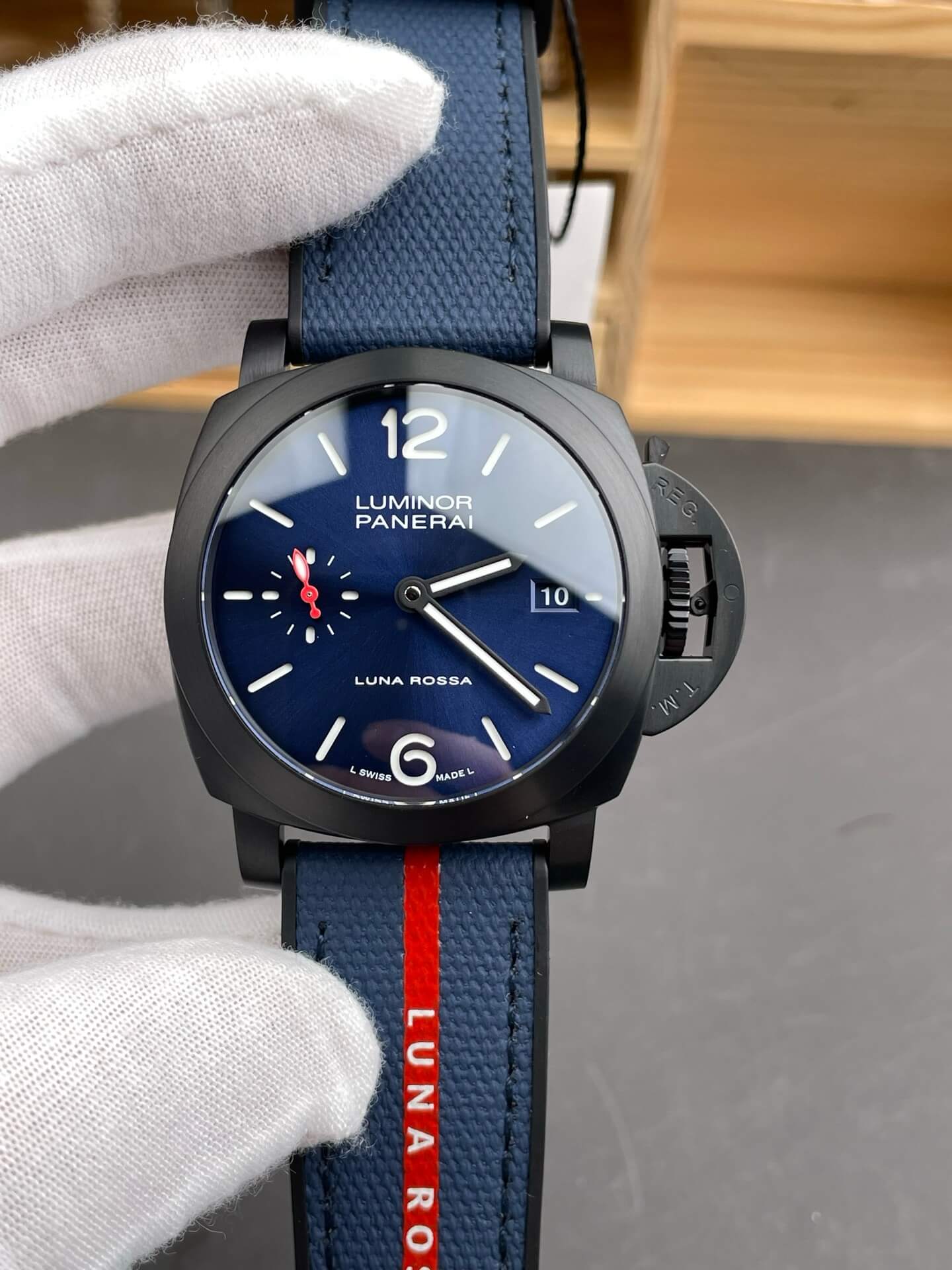 Panerai Replica Luminor Quaranta Steel DLC Luna Rossa Super Clone Watch PAM01408