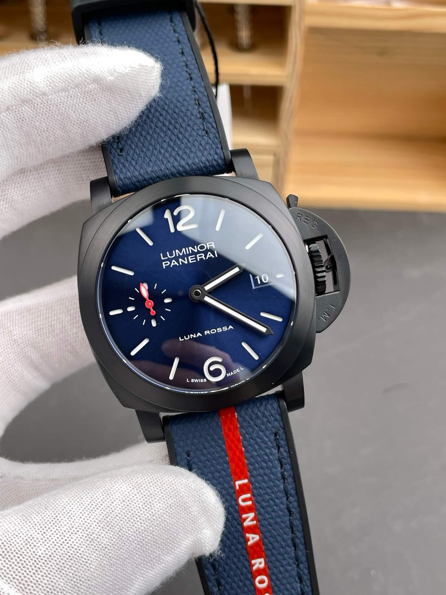 Panerai Replica Luminor Quaranta Steel DLC Luna Rossa Super Clone Watch PAM01408