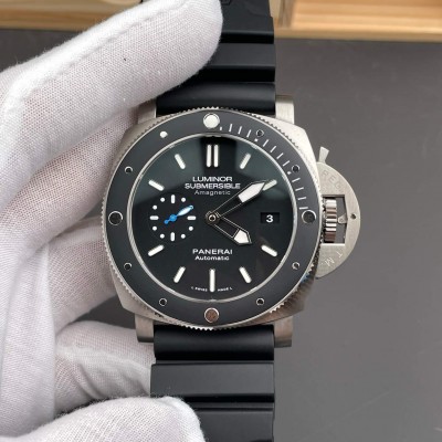 Panerai Replica Submersible Amagnetic Super Clone Watch PAM01389