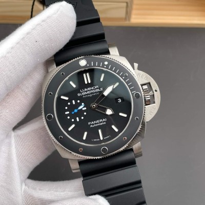 Panerai Replica Submersible Amagnetic Super Clone Watch PAM01389