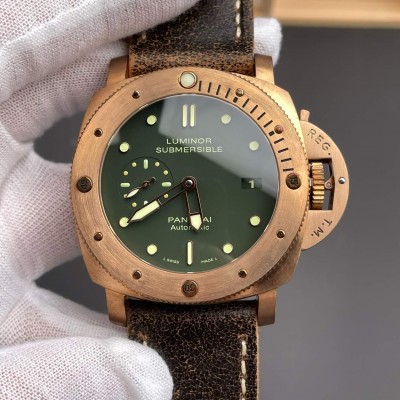 Panerai Replica Submersible Bronzo Super Clone Watch PAM00382
