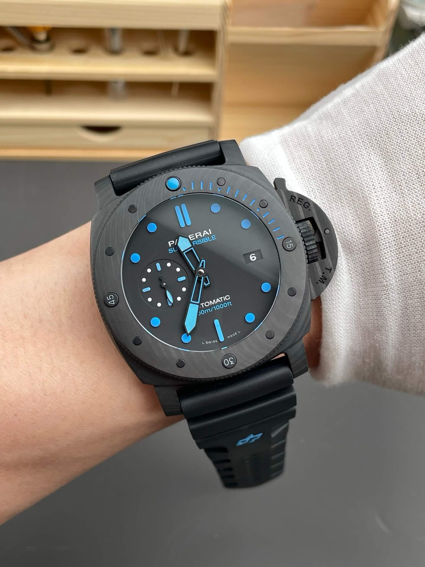 Panerai Replica Submersible Carbotech Super Clone Watch PAM01616 Panerai Replica Submersible Carbotech Super Clone Watch PAM01616