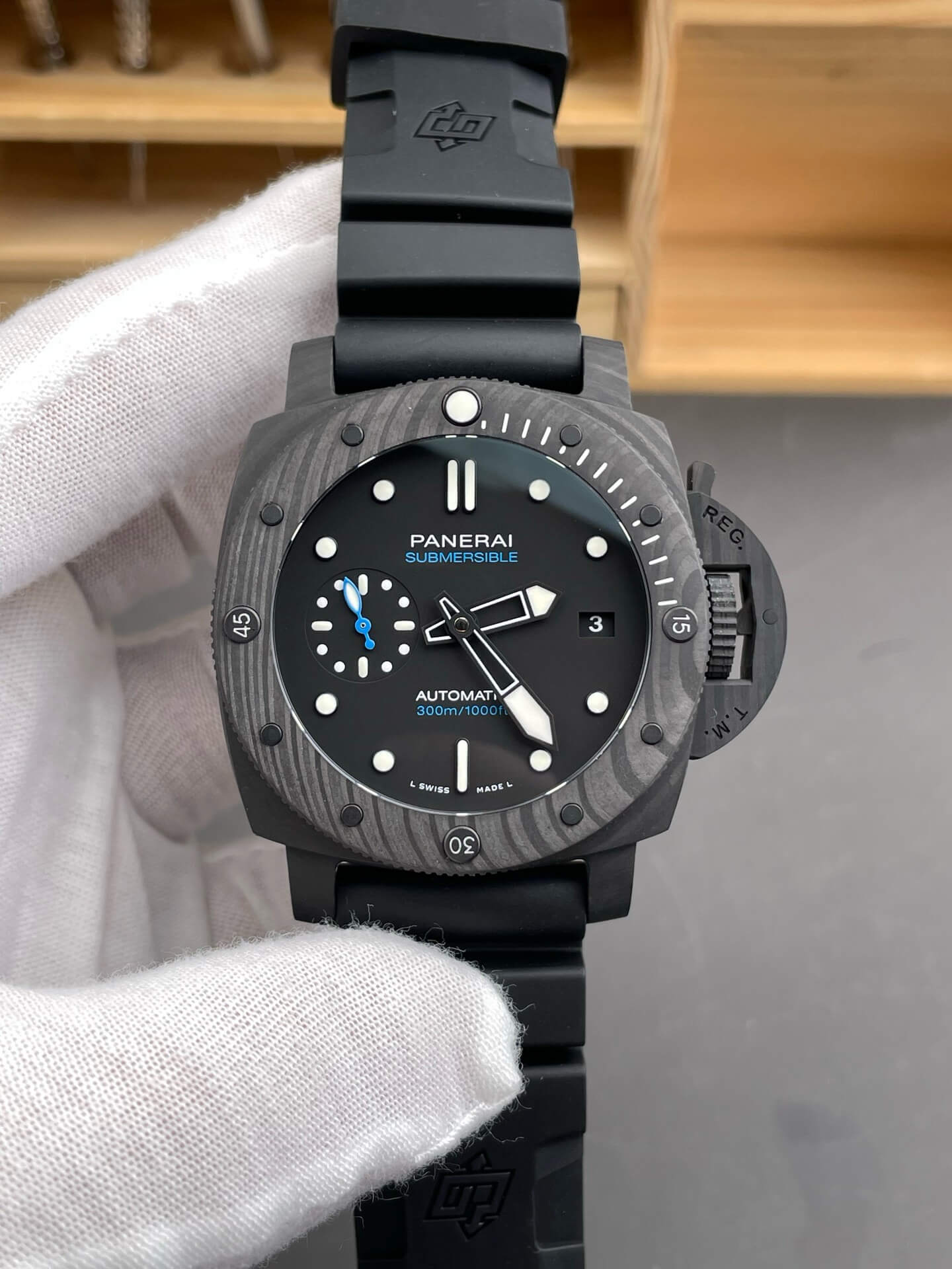 Panerai Replica Submersible Carbotech Super Clone Watch PAM02231