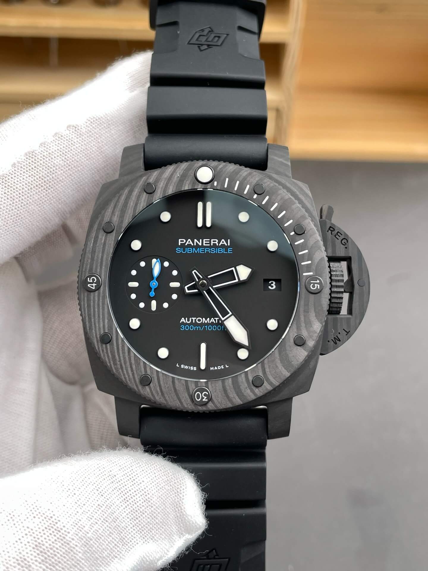 Panerai Replica Submersible Carbotech Super Clone Watch PAM02231