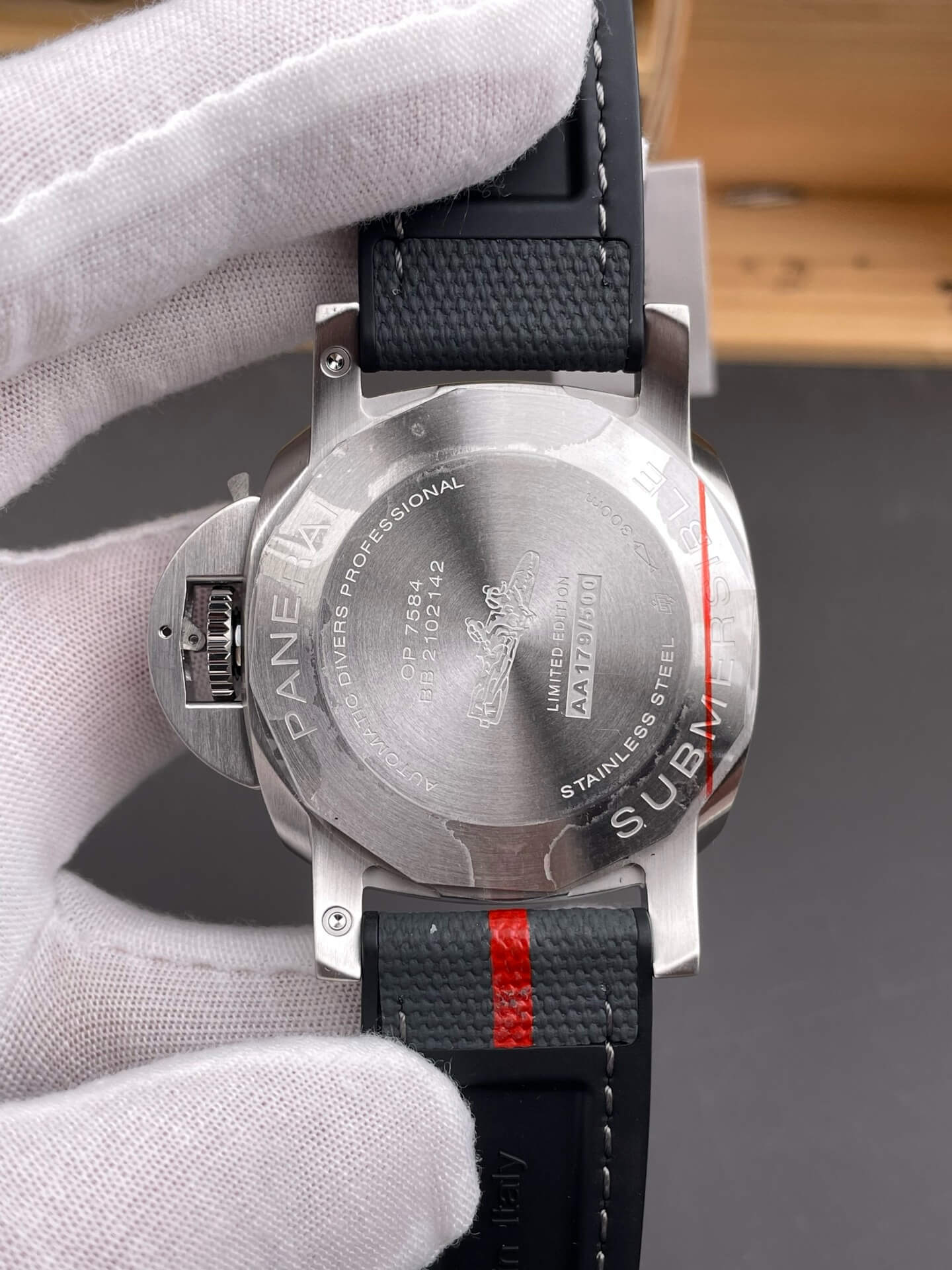 Panerai Replica Submersible Luna Rossa Super Clone Watch PAM01579 Panerai Replica Submersible Luna Rossa Super Clone Watch PAM01579