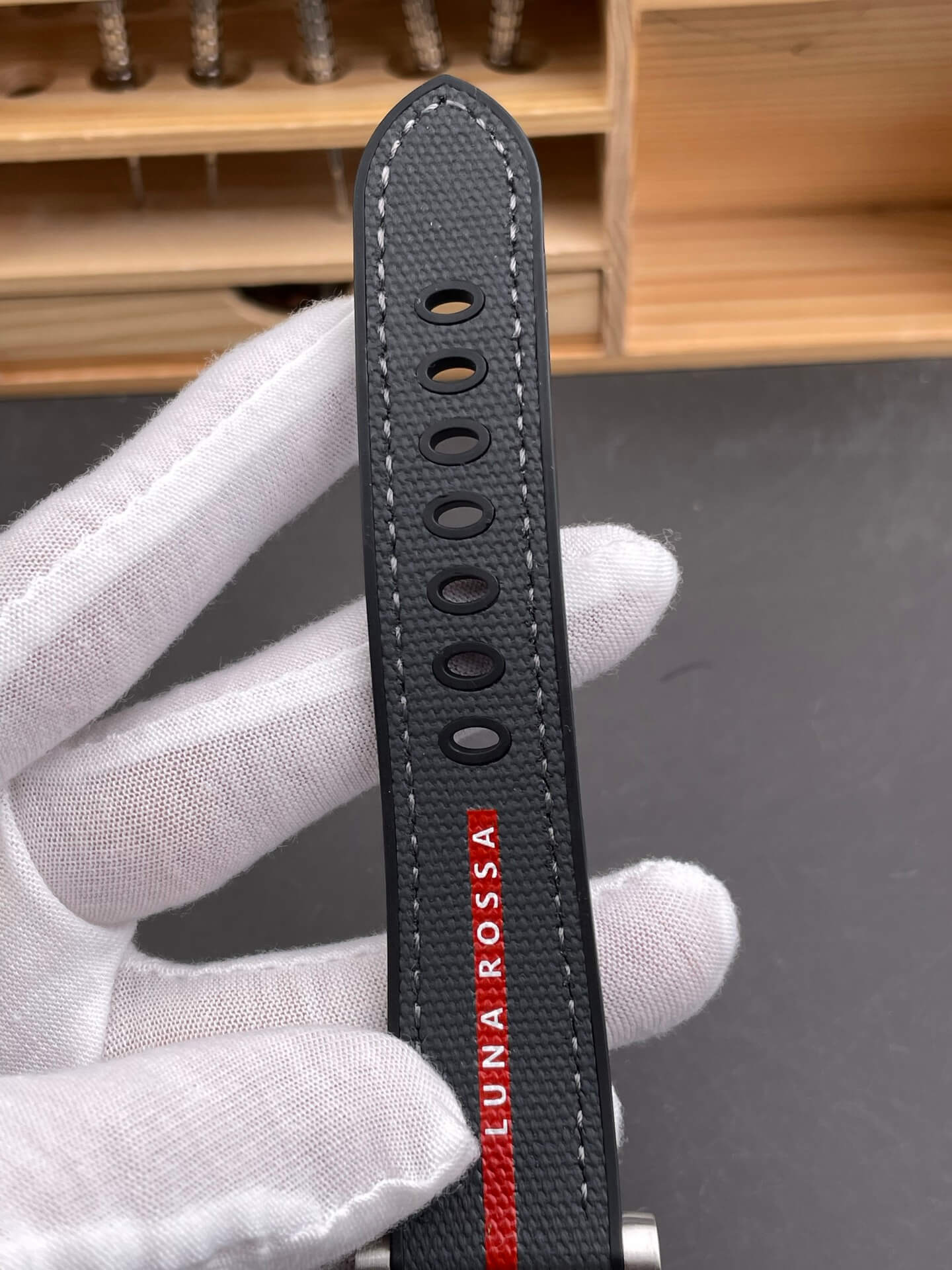 Panerai Replica Submersible Luna Rossa Super Clone Watch PAM01565