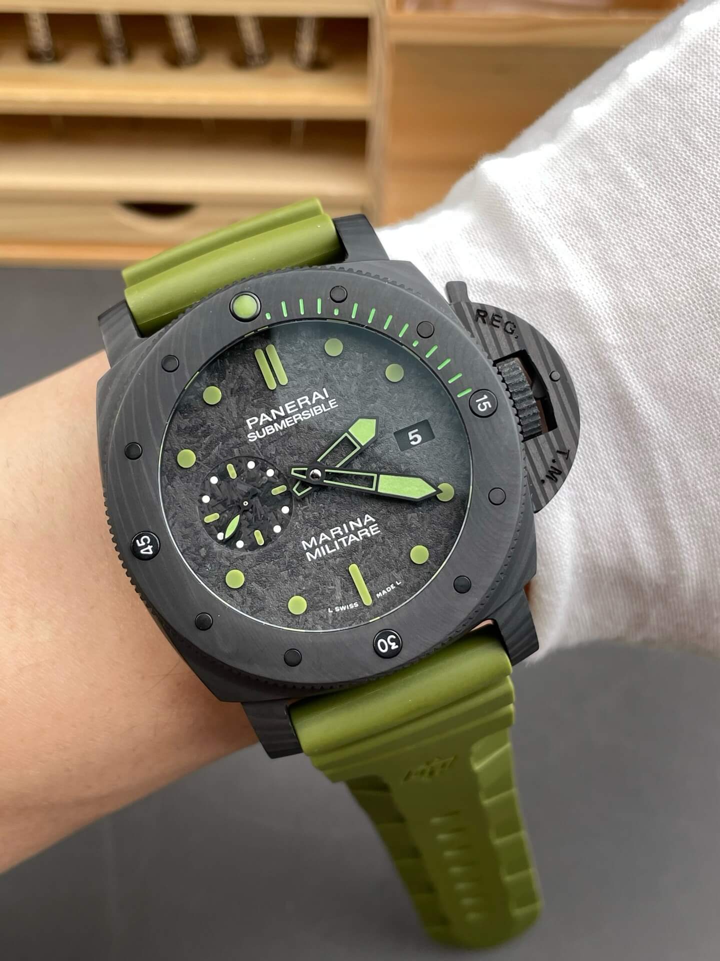 Panerai Replica Submersible Marina Militare Carbotech Comsubin Super Clone Watch PAM00961