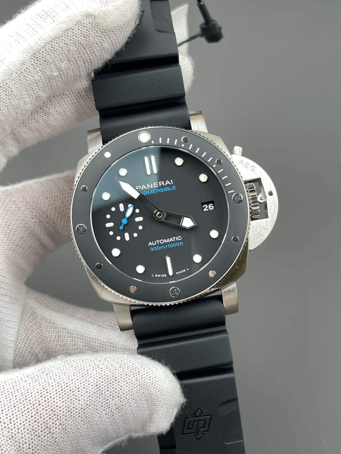 Panerai Replica Submersible Clone Watch PAM00683 Panerai Replica Submersible Clone Watch PAM00683