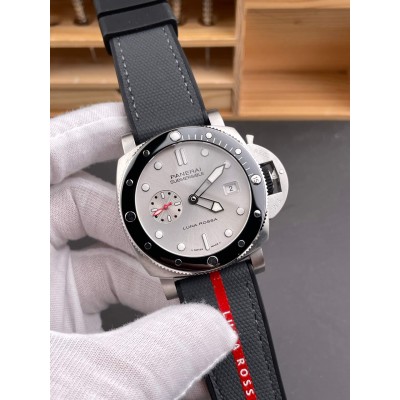 Panerai Replica Submersible QuarantaQuattro Luna Rossa Super Clone Watch PAM01681
