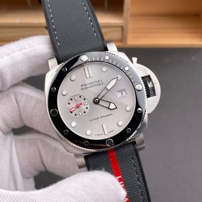 Panerai Replica Submersible QuarantaQuattro Luna Rossa Super Clone Watch PAM01681