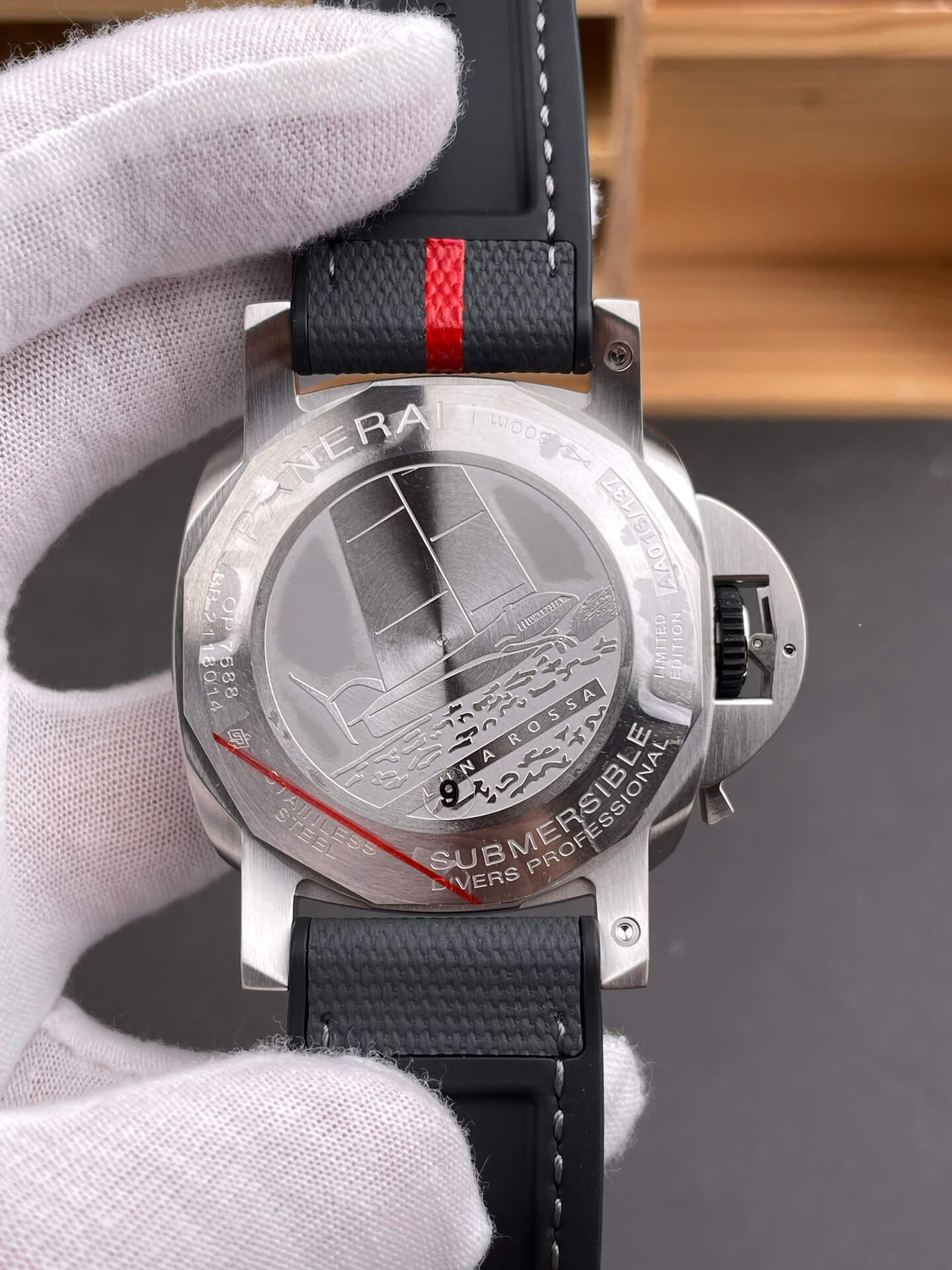Panerai Replica Submersible QuarantaQuattro Luna Rossa Super Clone Watch PAM01681