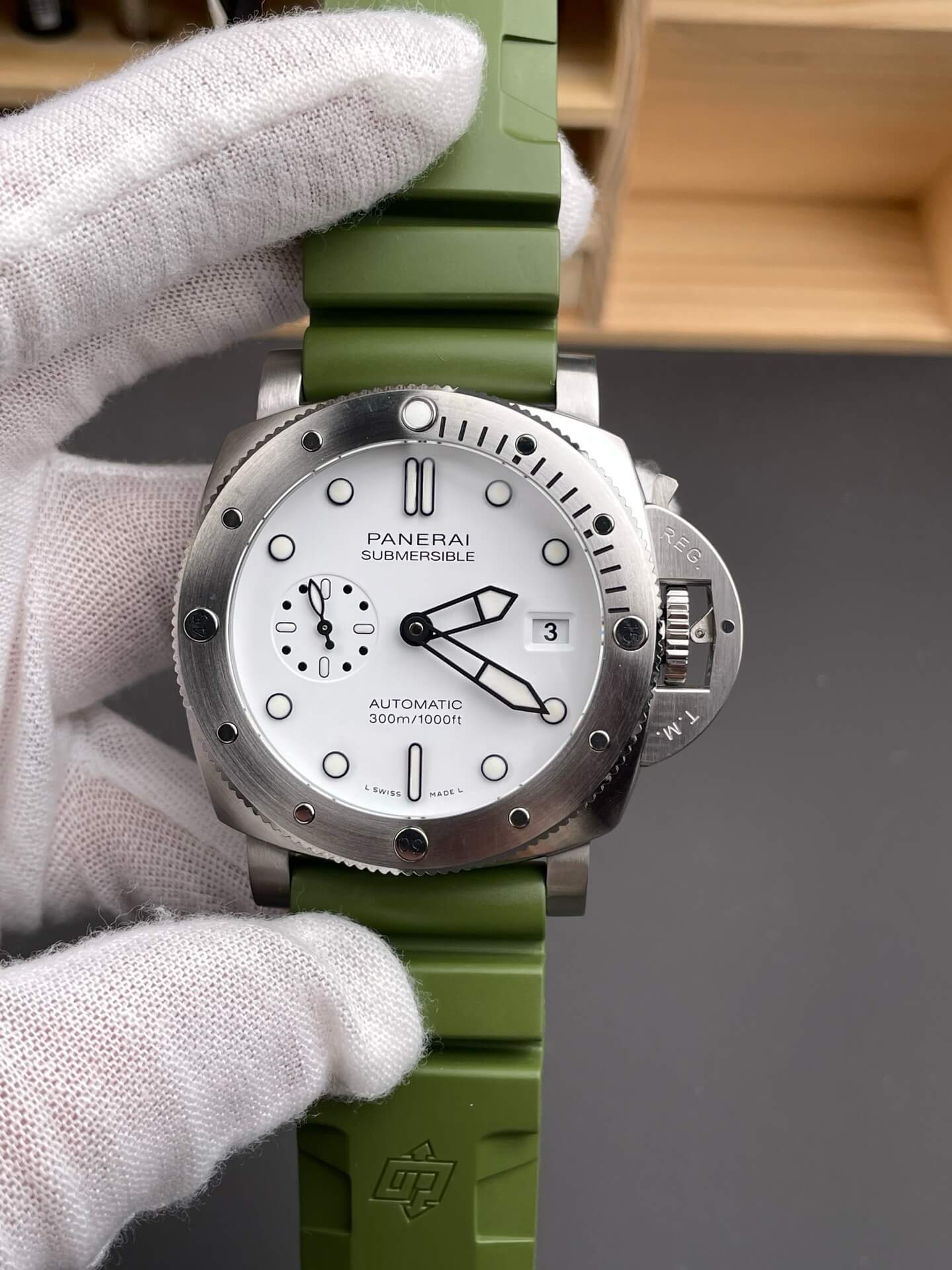 Panerai Replica Submersible QuarantaQuattro Super Clone Watch PAM01226 Panerai Replica Submersible QuarantaQuattro Super Clone Watch PAM01226