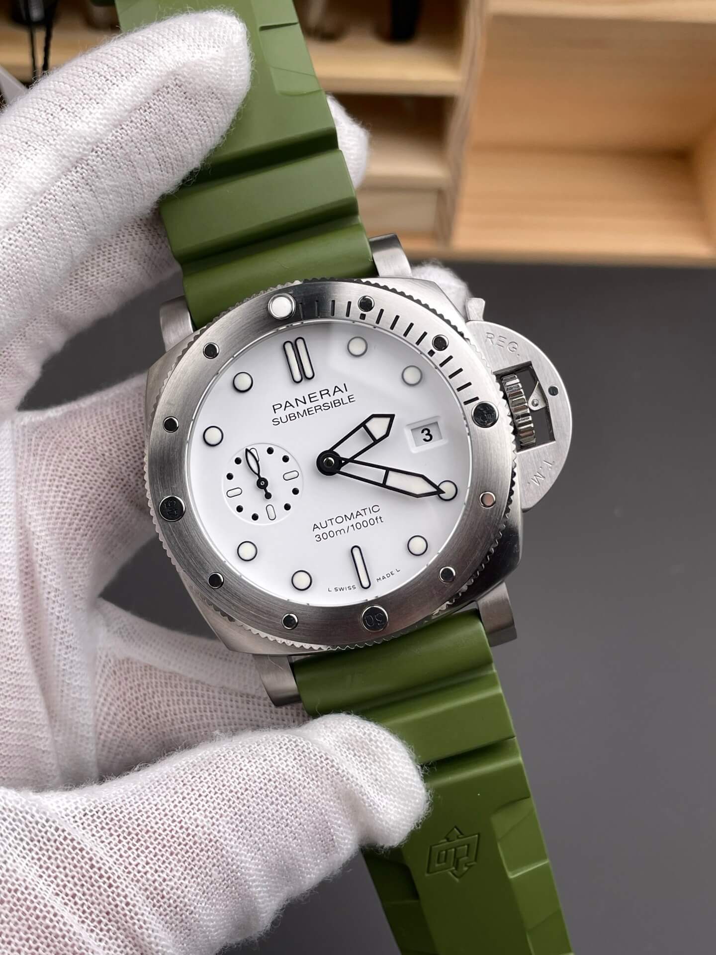 Panerai Replica Submersible QuarantaQuattro Super Clone Watch PAM01226 Panerai Replica Submersible QuarantaQuattro Super Clone Watch PAM01226