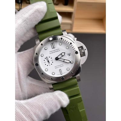 Panerai Replica Submersible QuarantaQuattro Super Clone Watch PAM01226