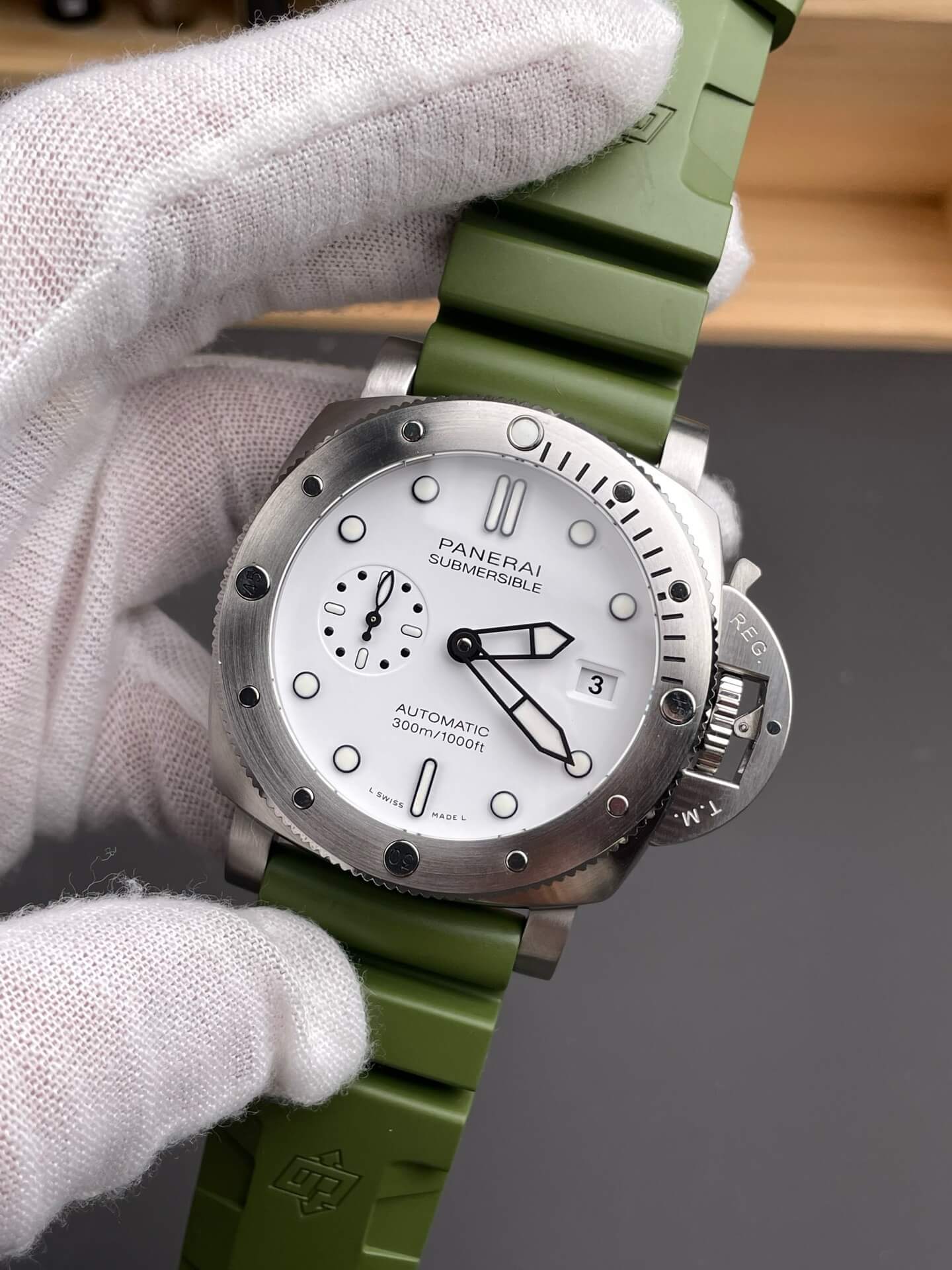 Panerai Replica Submersible QuarantaQuattro Super Clone Watch PAM01226 Panerai Replica Submersible QuarantaQuattro Super Clone Watch PAM01226