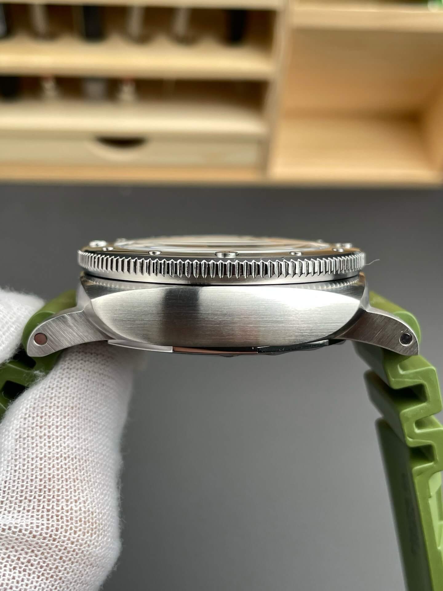 Panerai Replica Submersible QuarantaQuattro Super Clone Watch PAM01226 Panerai Replica Submersible QuarantaQuattro Super Clone Watch PAM01226