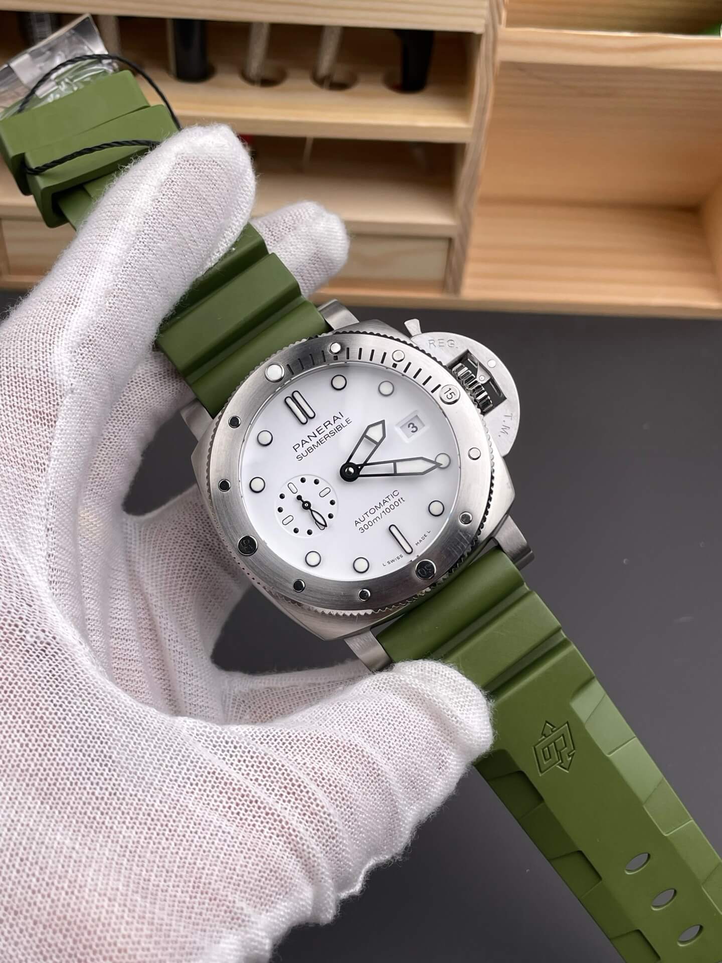 Panerai Replica Submersible QuarantaQuattro Super Clone Watch PAM01226 Panerai Replica Submersible QuarantaQuattro Super Clone Watch PAM01226