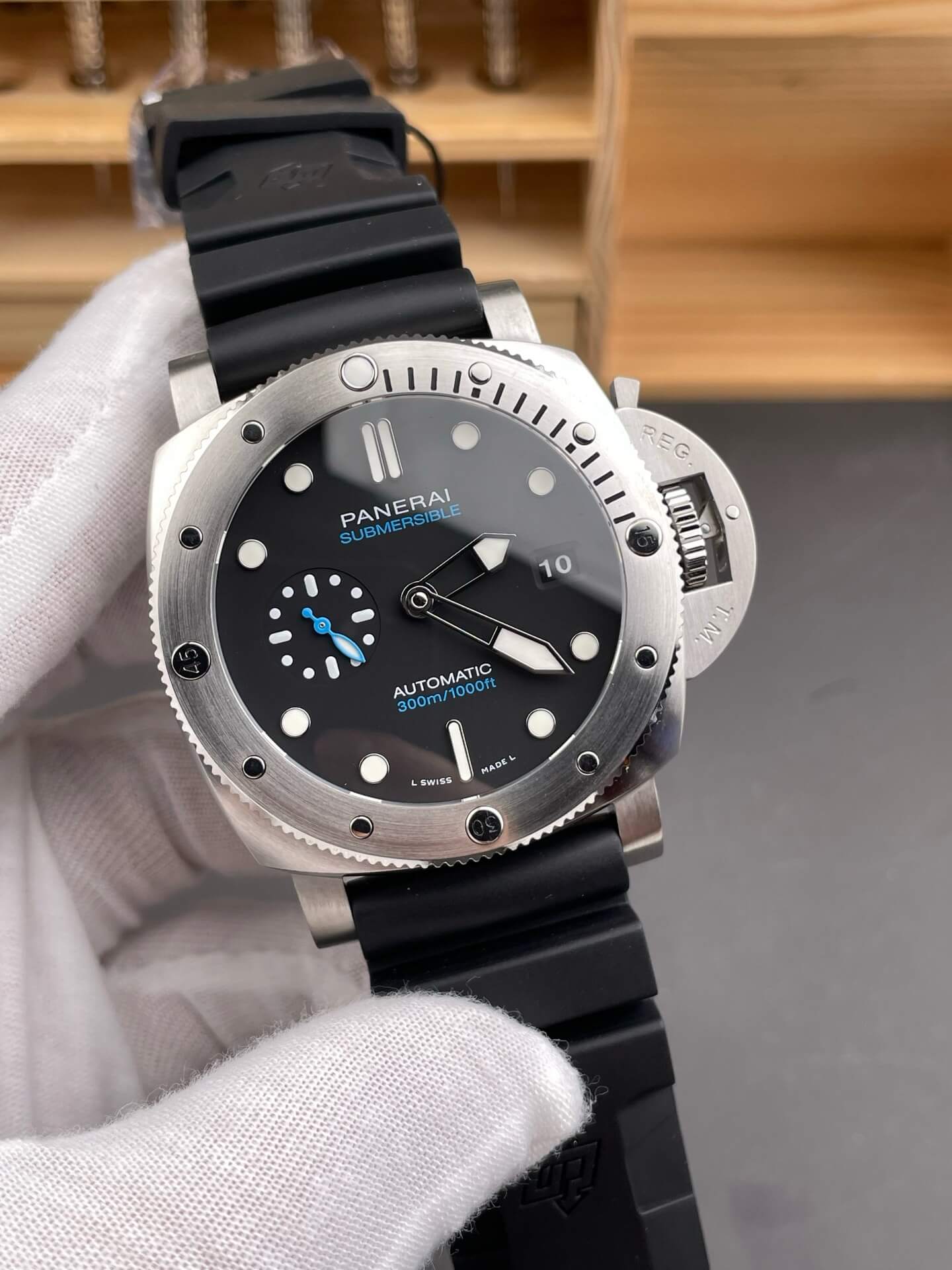Panerai Replica Submersible QuarantaQuattro Super Clone Watch PAM01229