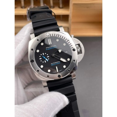 Panerai Replica Submersible QuarantaQuattro Super Clone Watch PAM01229