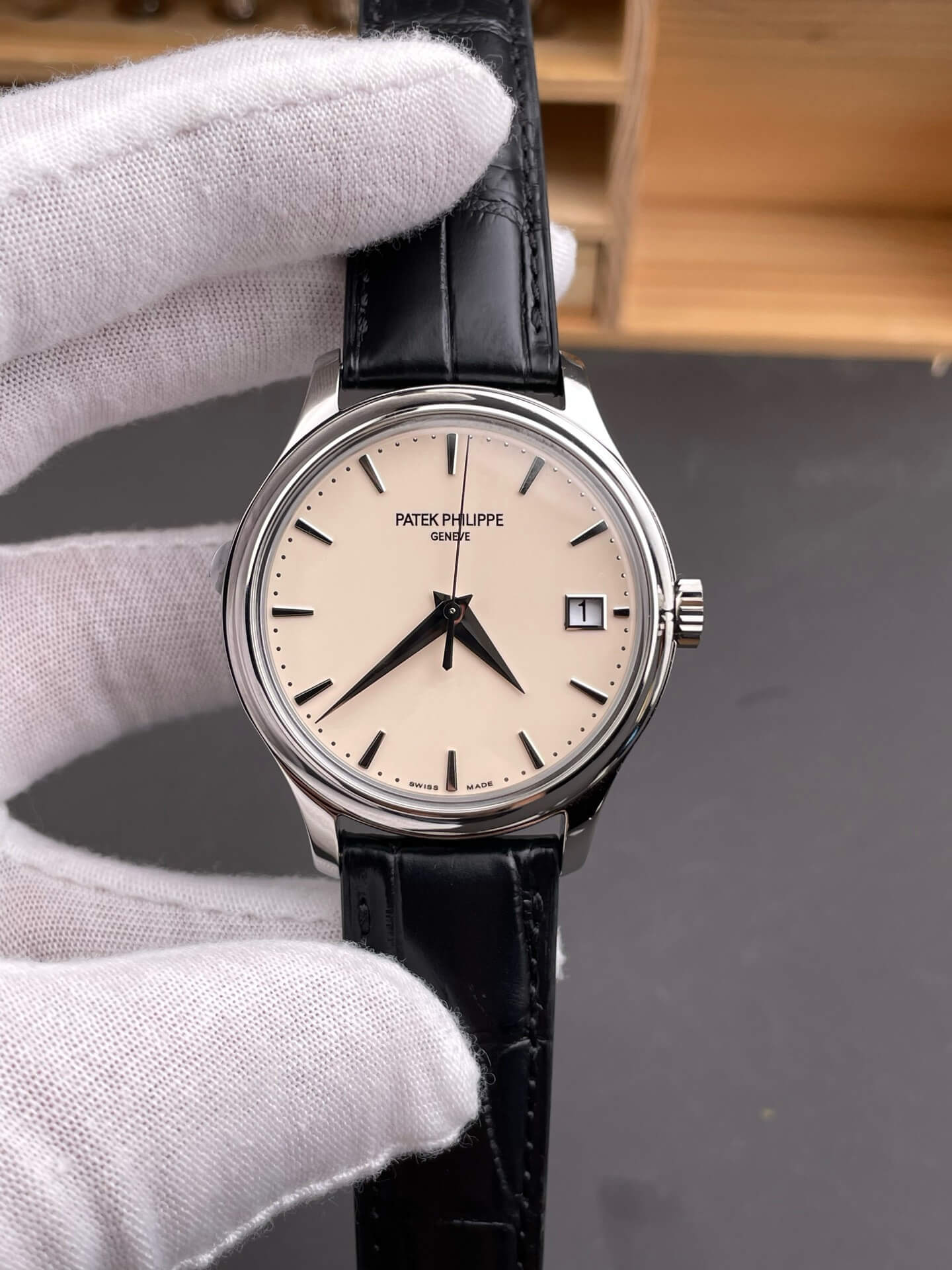 Patek Philippe Replica Calatrava Super Clone Watch 5227G-001