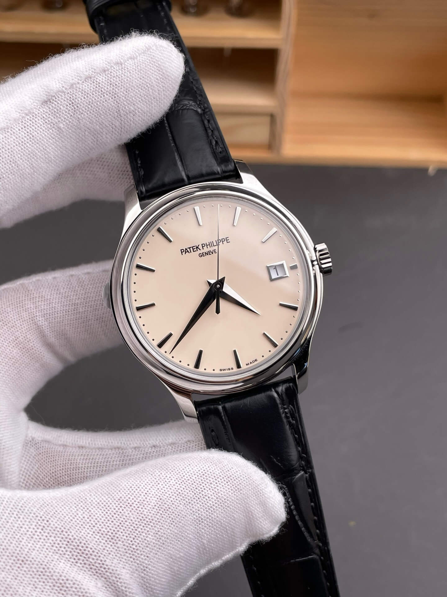 Patek Philippe Replica Calatrava Super Clone Watch 5227G-001