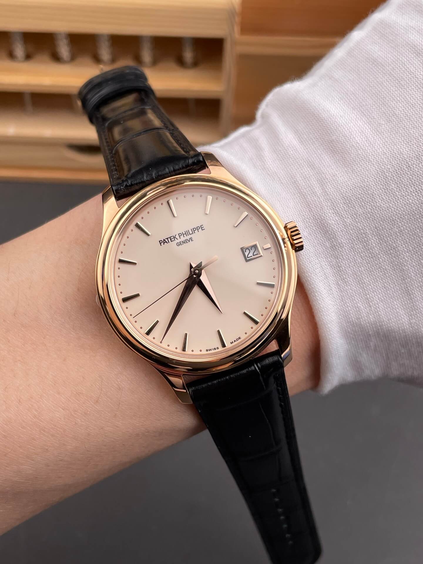 Patek Philippe Replica Calatrava Super Clone Watch 5227R-001