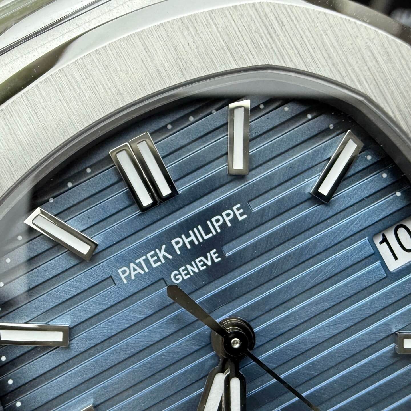 Patek Philippe Replica Nautilus Super Clone Watch 5711/1A 010 Patek Philippe Replica Nautilus Super Clone Watch 5711/1A 010