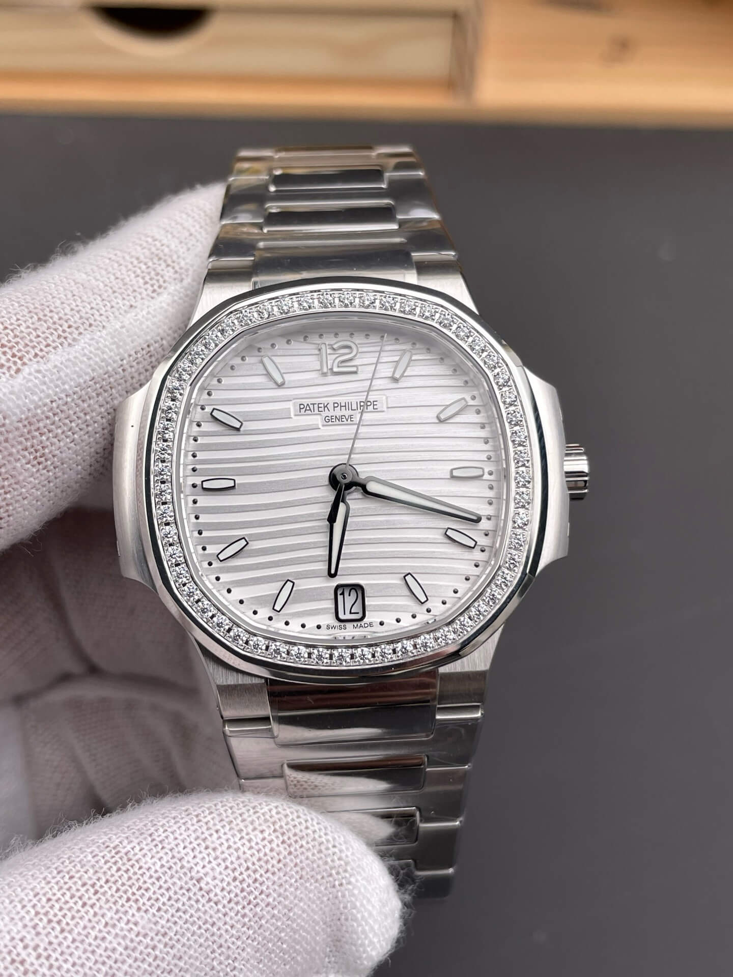 Patek Philippe Replica Nautilus Super Clone Watch 7118/1200A-010 Patek Philippe Replica Nautilus Super Clone Watch 7118/1200A-010