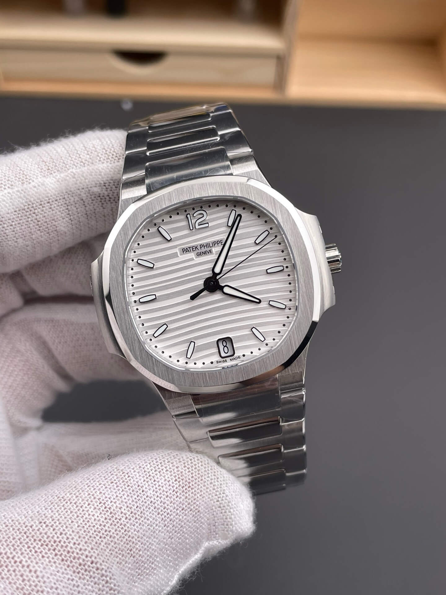 Patek Philippe Replica Nautilus Super Clone Watch 7118/1A-010 Patek Philippe Replica Nautilus Super Clone Watch 7118/1A-010