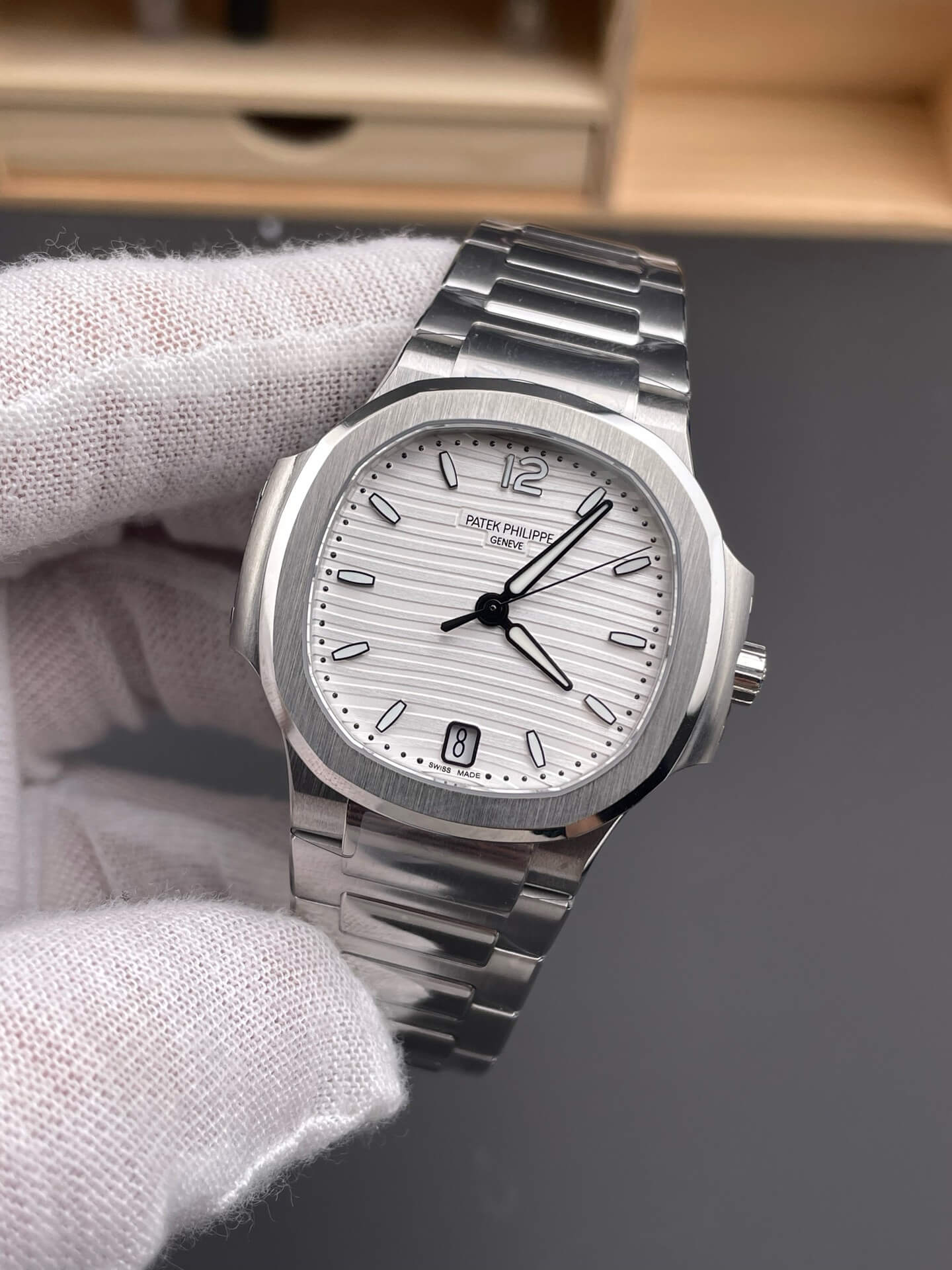 Patek Philippe Replica Nautilus Super Clone Watch 7118/1A-010 Patek Philippe Replica Nautilus Super Clone Watch 7118/1A-010