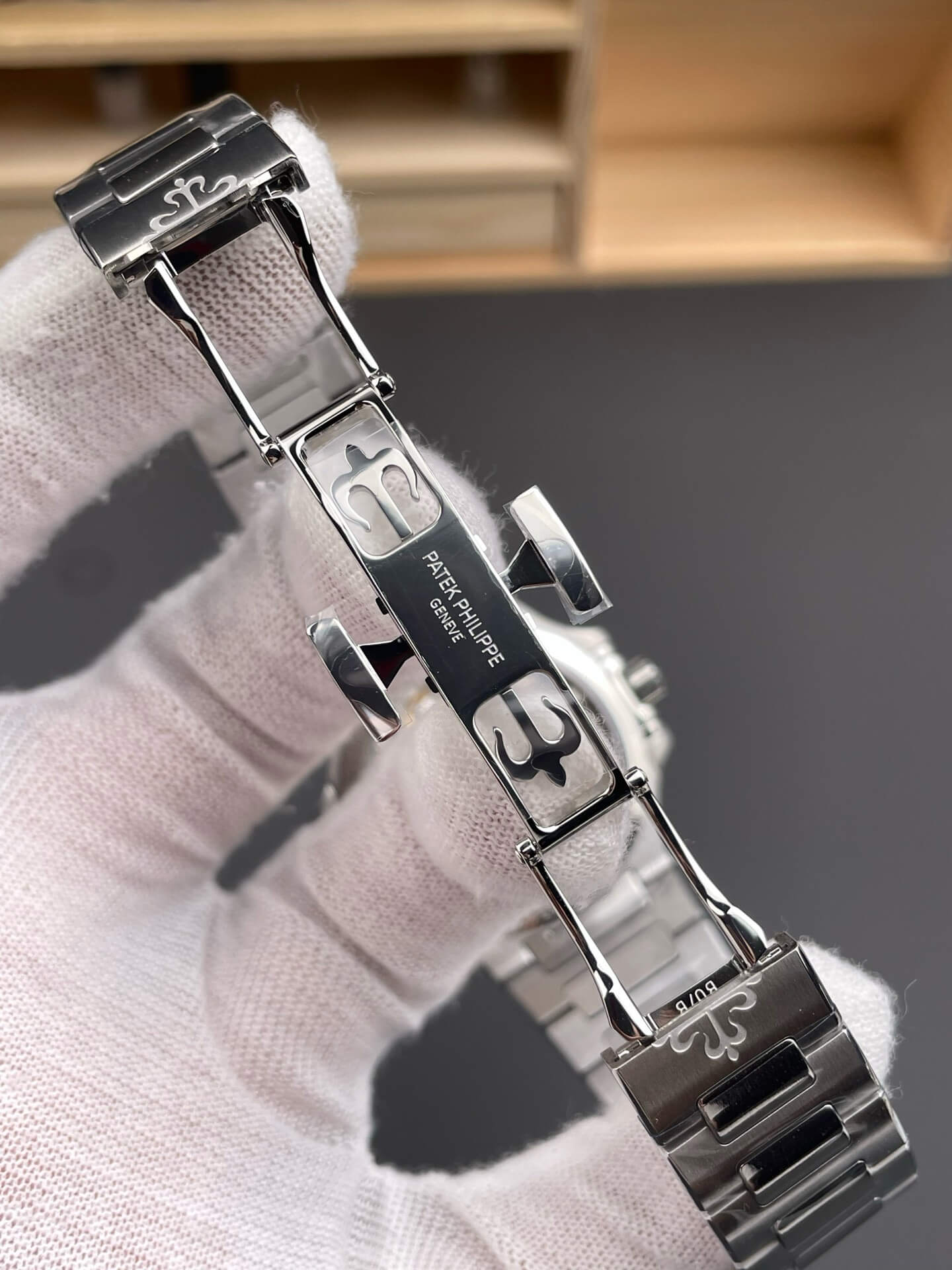 Patek Philippe Replica Nautilus Super Clone Watch 7118/1A-010 Patek Philippe Replica Nautilus Super Clone Watch 7118/1A-010