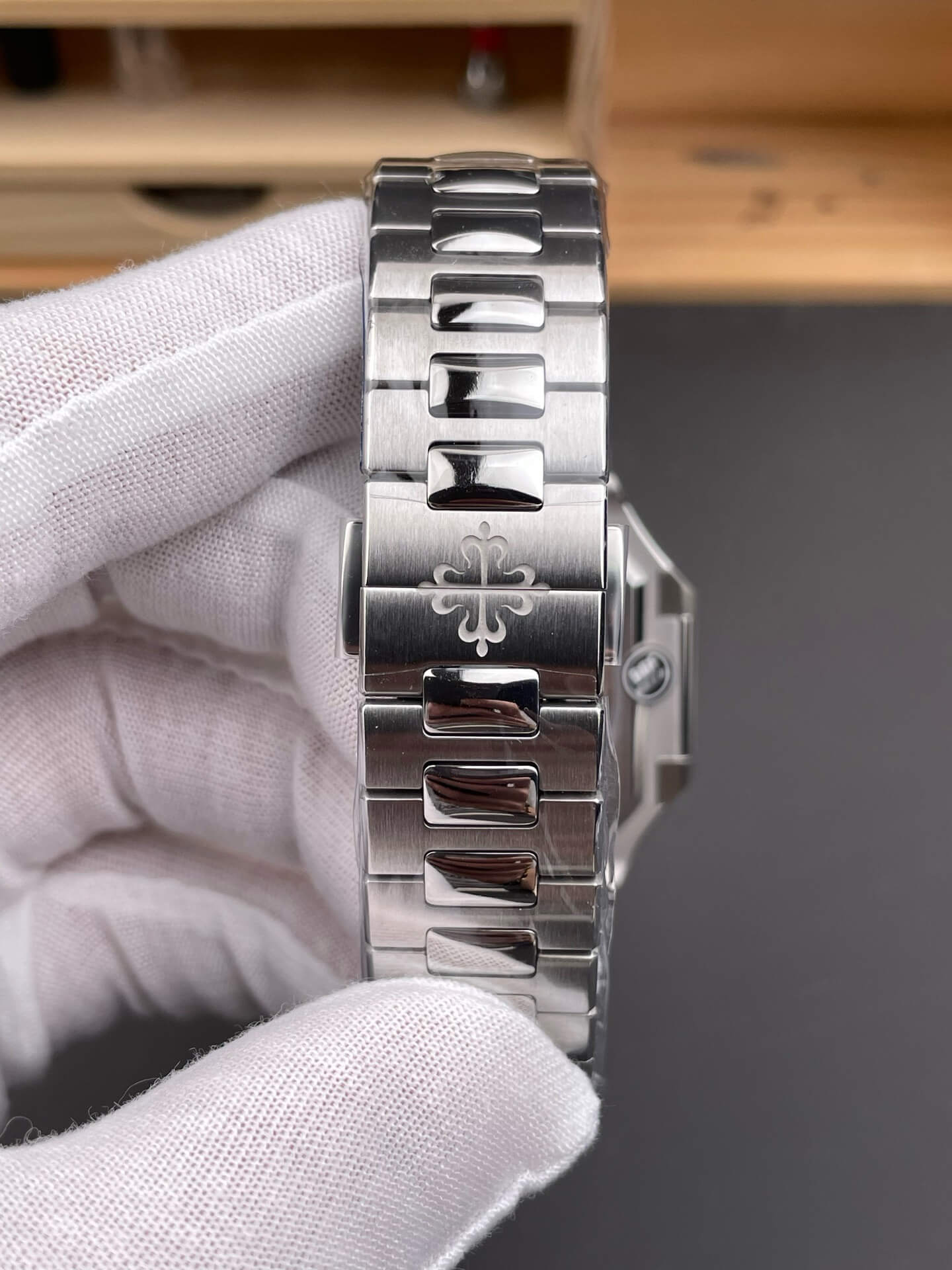 Patek Philippe Replica Cubitus Super Clone Watch 5821/1A-001 Patek Philippe Replica Cubitus Super Clone Watch 5821/1A-001