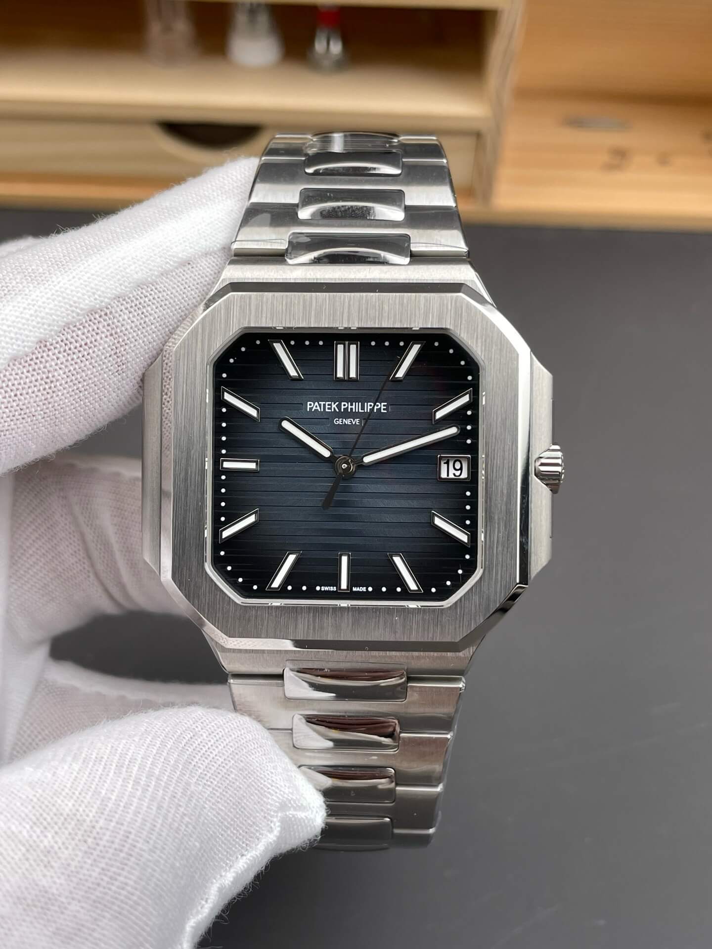 Patek Philippe Replica Cubitus Super Clone Watch 7128/1G-001 Patek Philippe Replica Cubitus Super Clone Watch 7128/1G-001