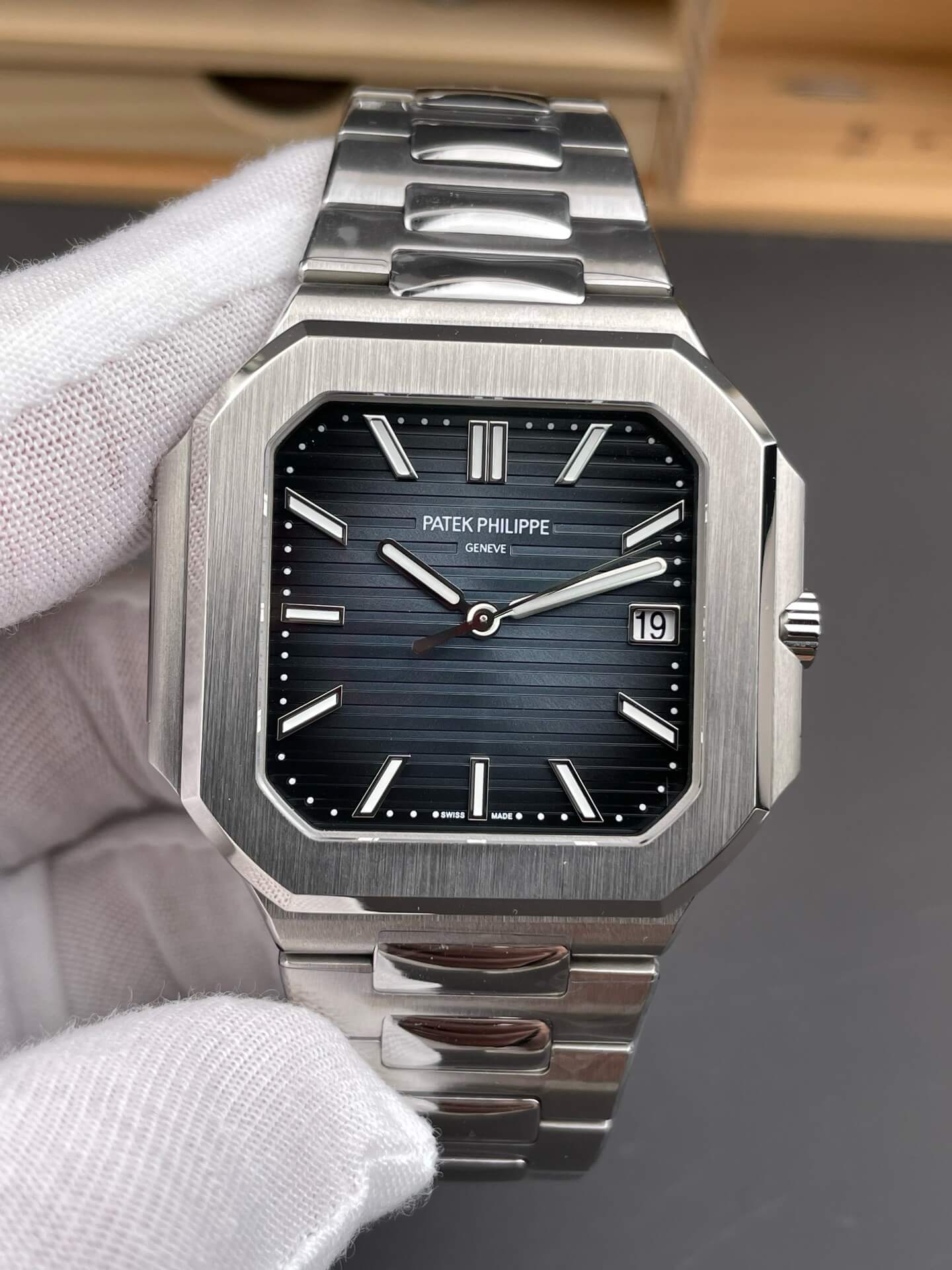 Patek Philippe Replica Cubitus Super Clone Watch 7128/1G-001 Patek Philippe Replica Cubitus Super Clone Watch 7128/1G-001